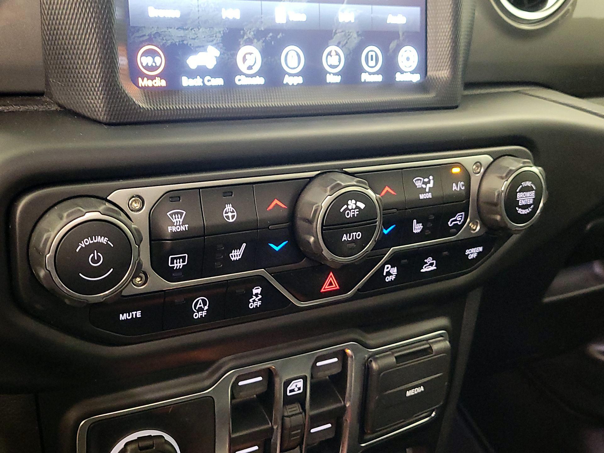 Thumbnail: 2021 Jeep Wrangler - 17