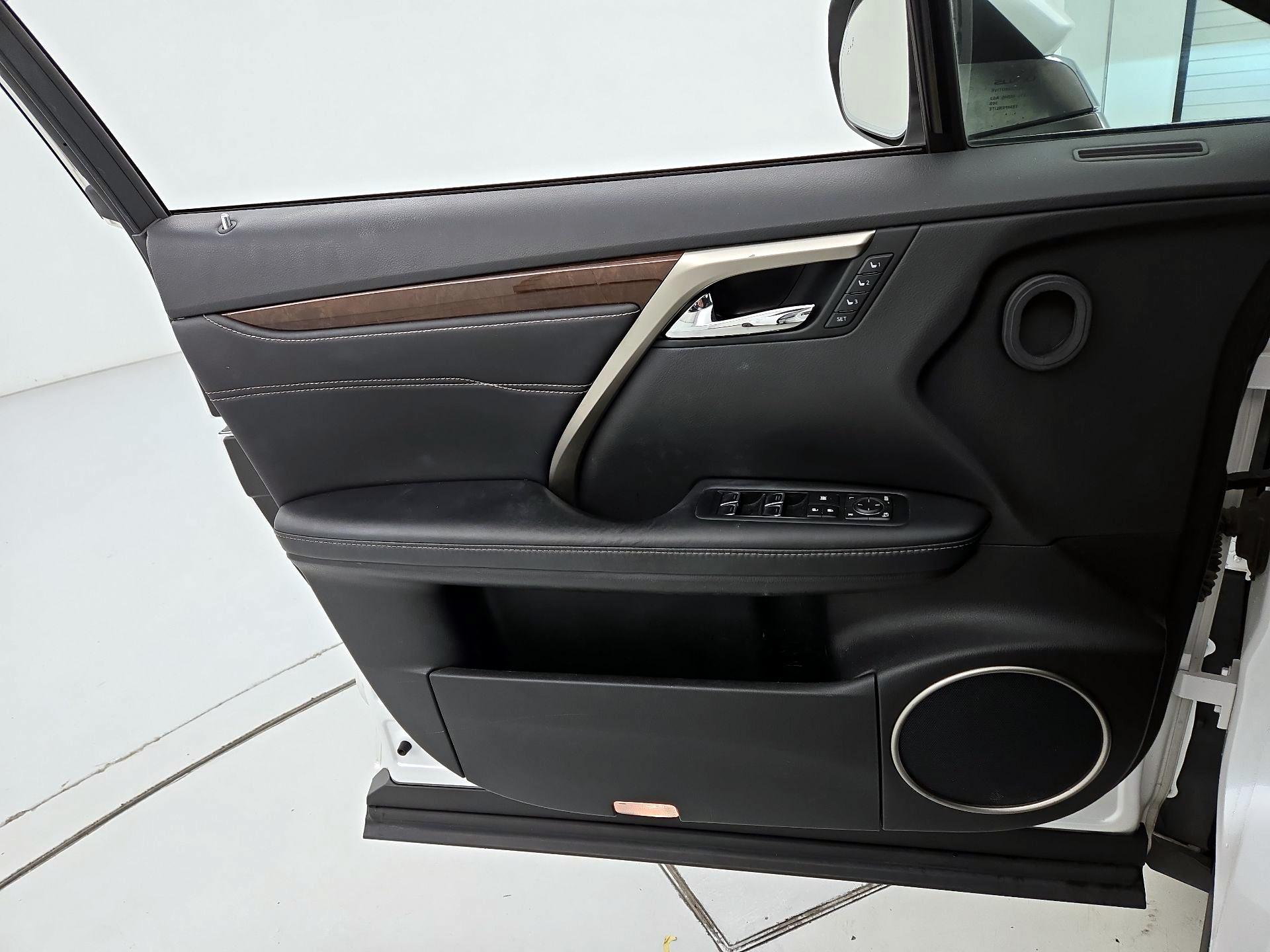 Thumbnail: 2016 Lexus RX - 12