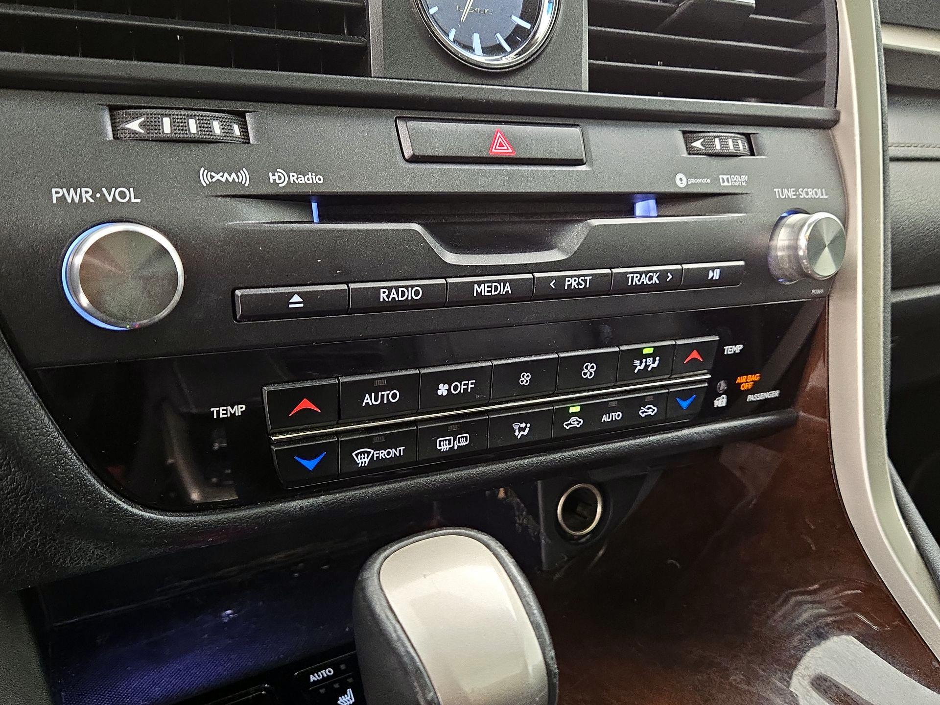 Thumbnail: 2016 Lexus RX - 17