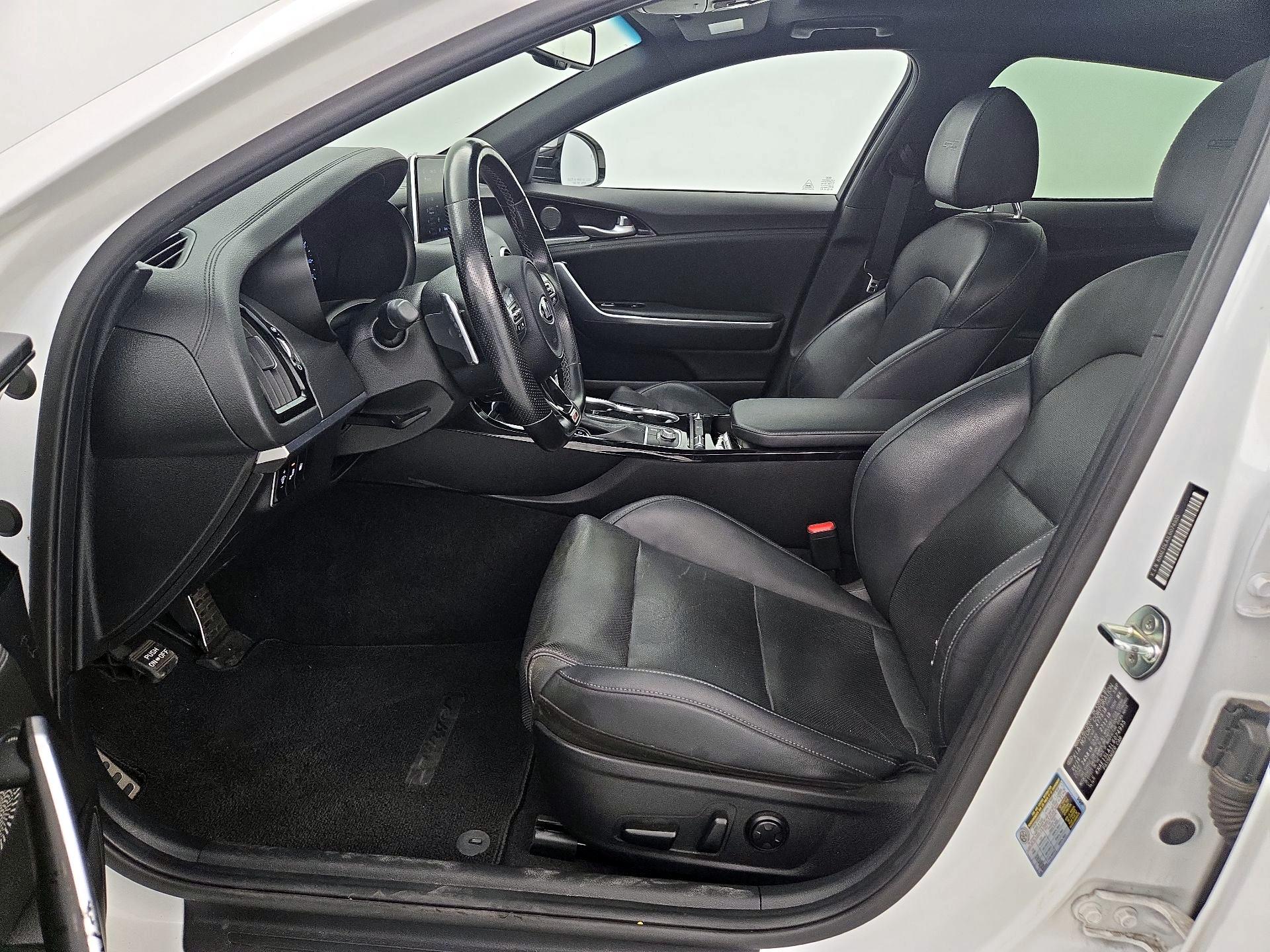 Thumbnail: 2020 Kia Stinger - 11