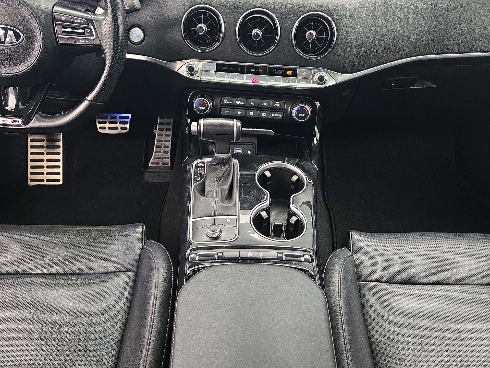 Thumbnail: 2020 Kia Stinger - 18