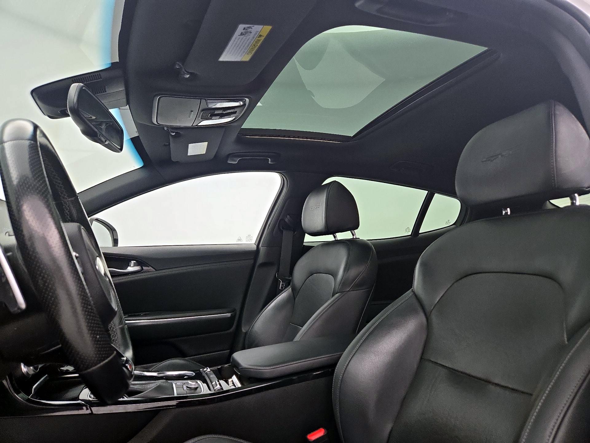 Thumbnail: 2020 Kia Stinger - 20