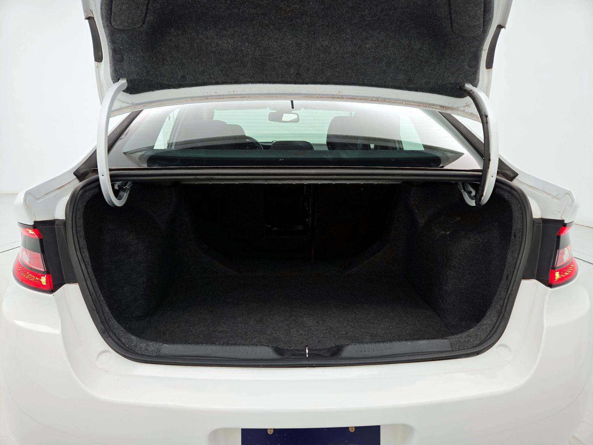 Thumbnail: 2015 Dodge Dart - 19