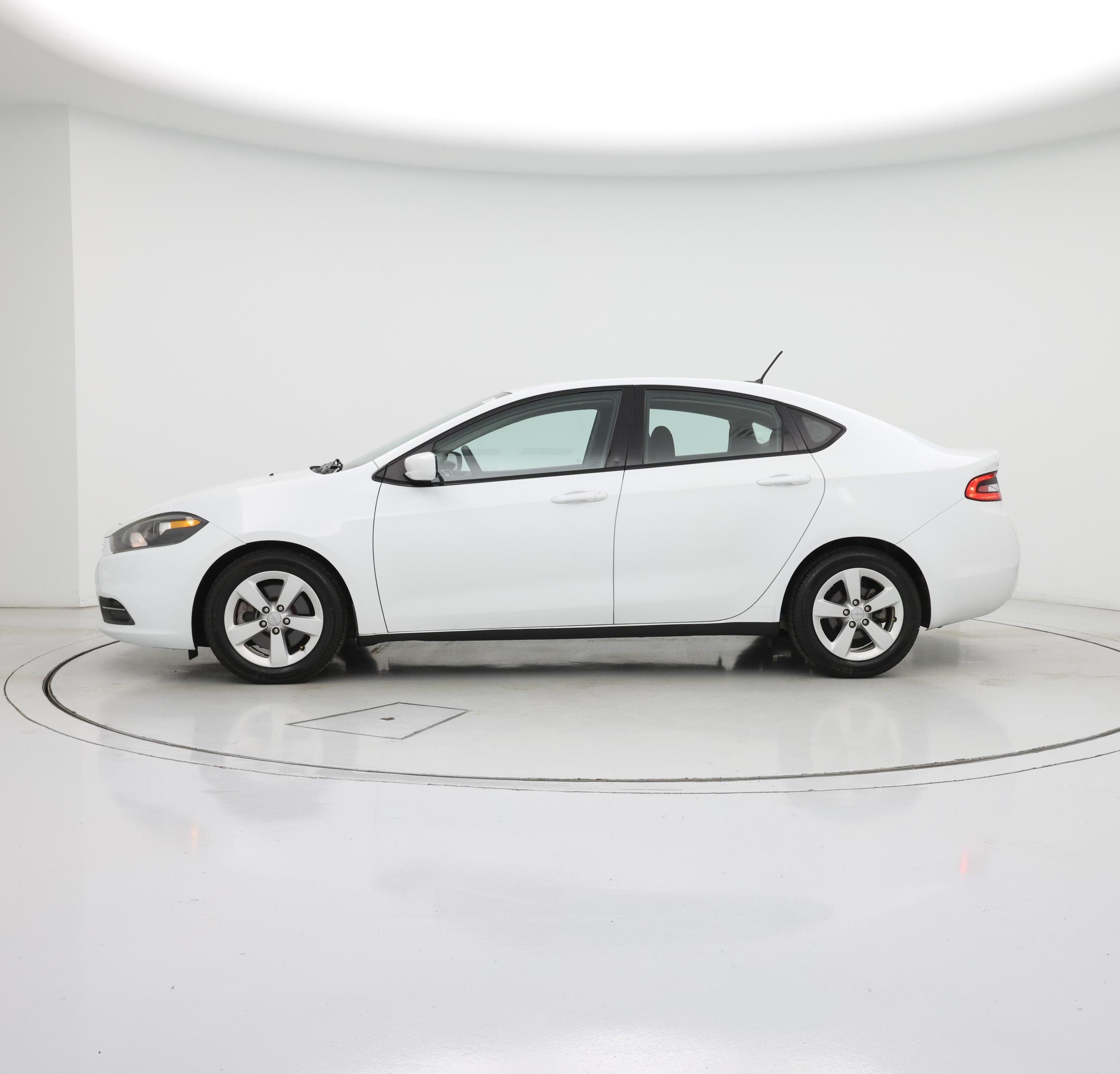 Thumbnail: 2015 Dodge Dart - 3