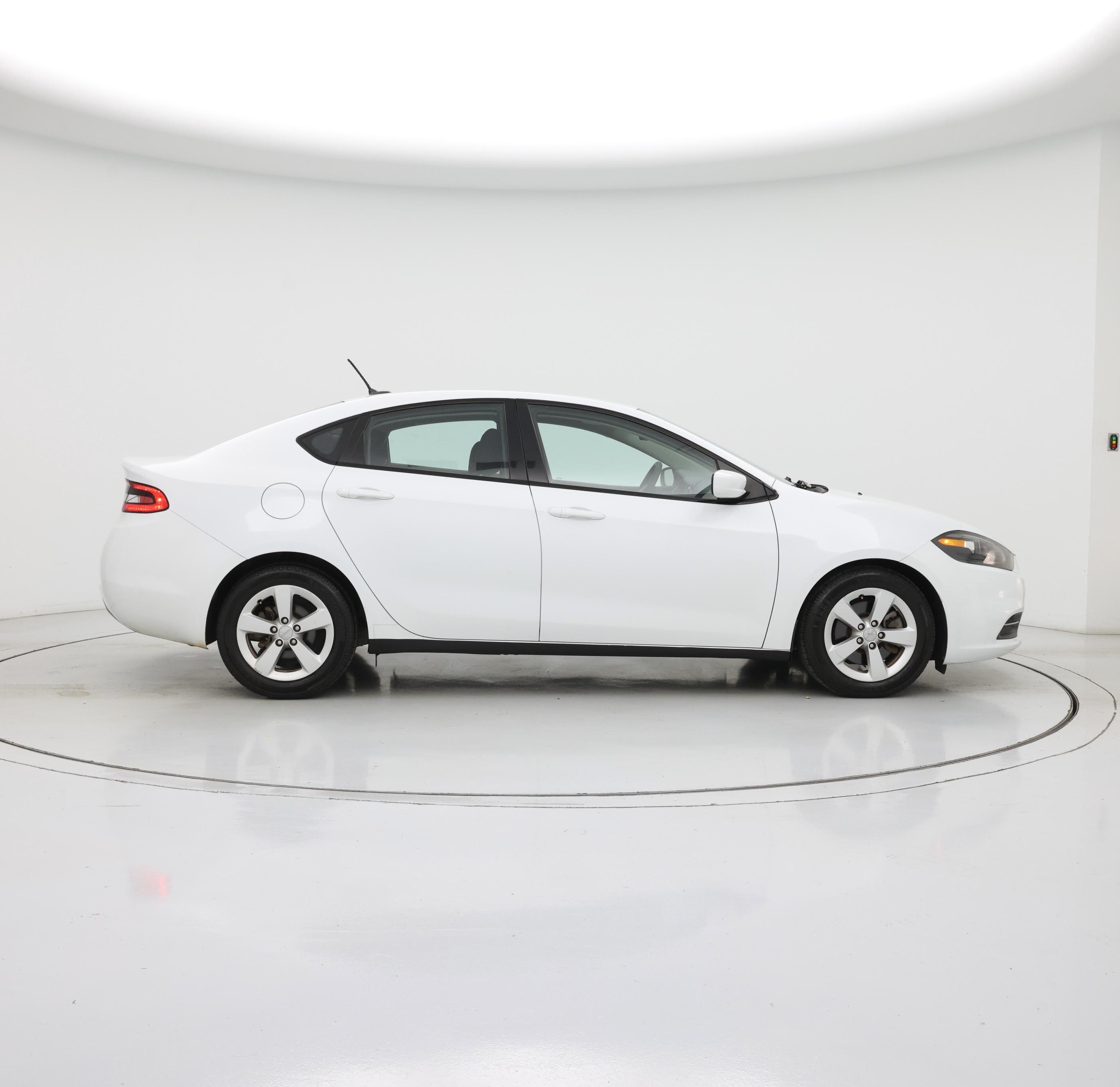 Thumbnail: 2015 Dodge Dart - 7