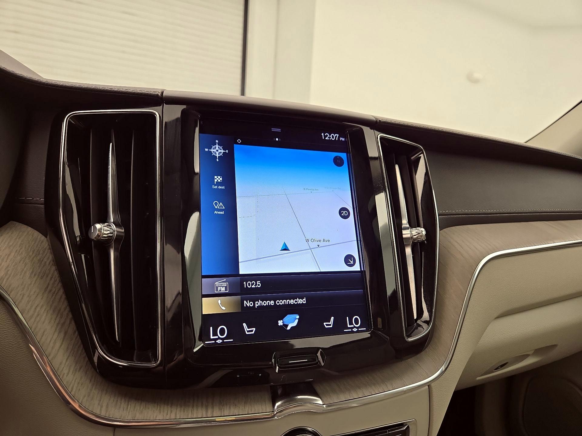 Thumbnail: 2019 Volvo XC60 - 14