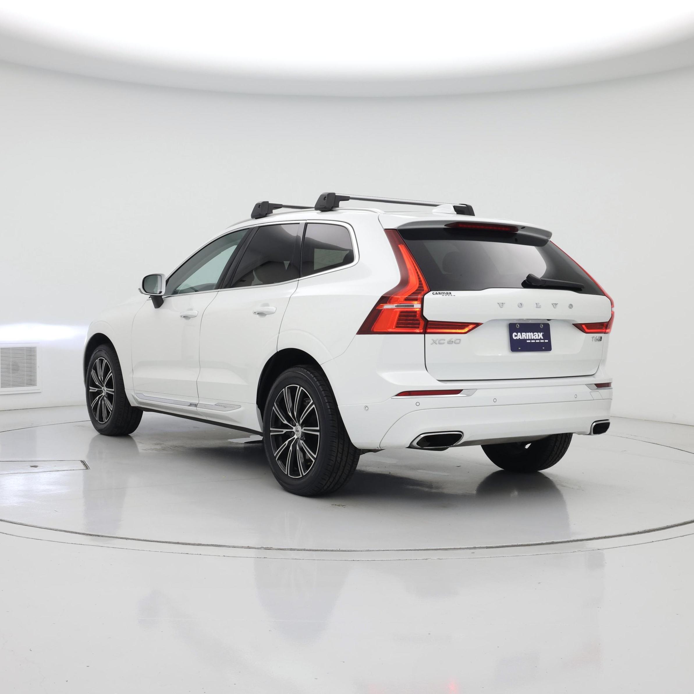 Thumbnail: 2019 Volvo XC60 - 2