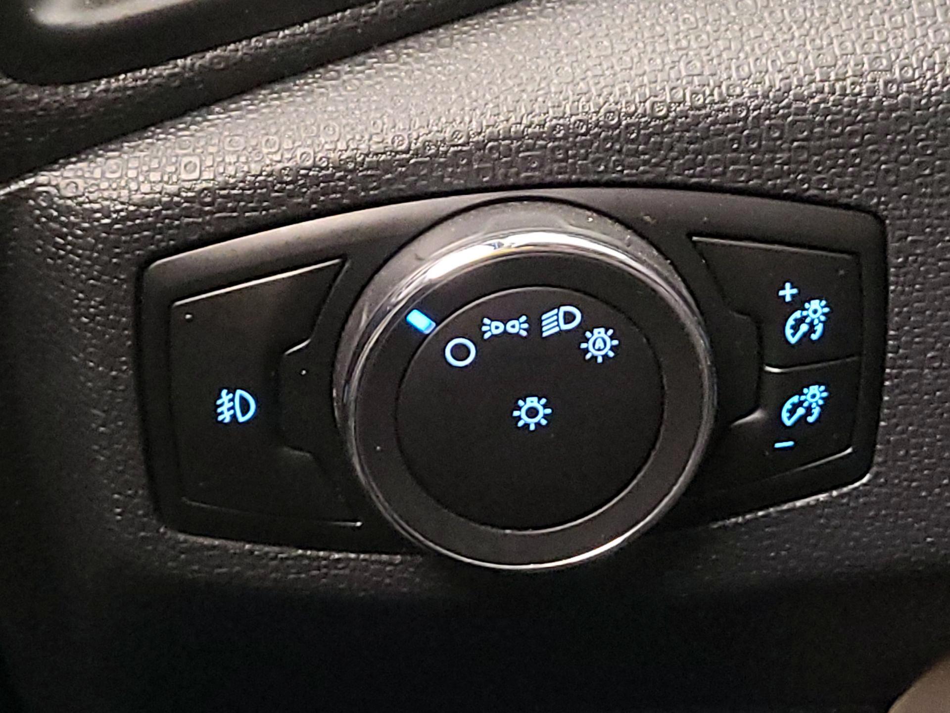 Thumbnail: 2021 Ford EcoSport - 13