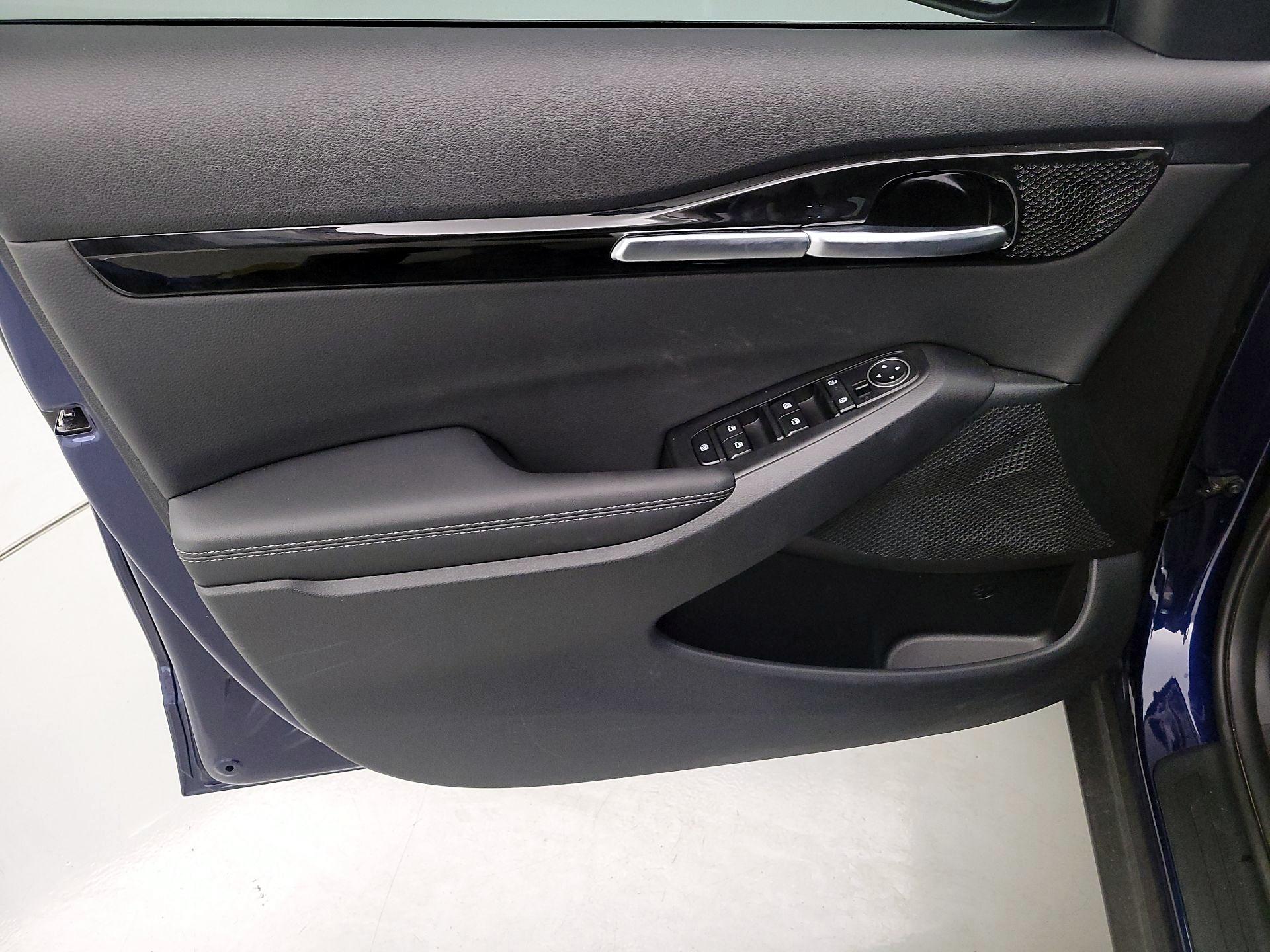 Thumbnail: 2024 Kia Seltos - 12