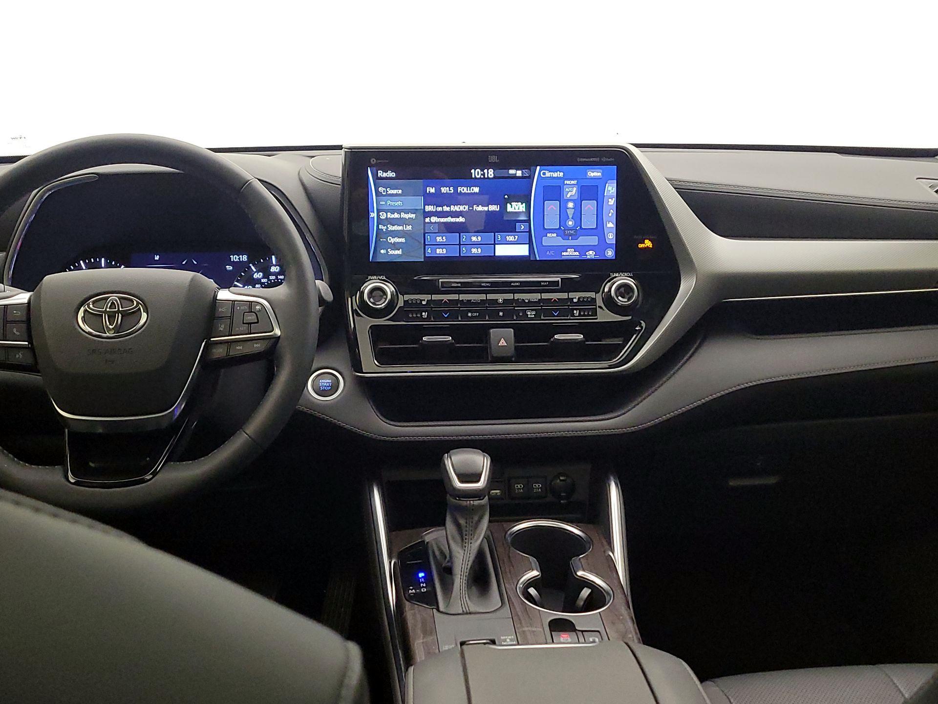 Thumbnail: 2021 Toyota Highlander - 9