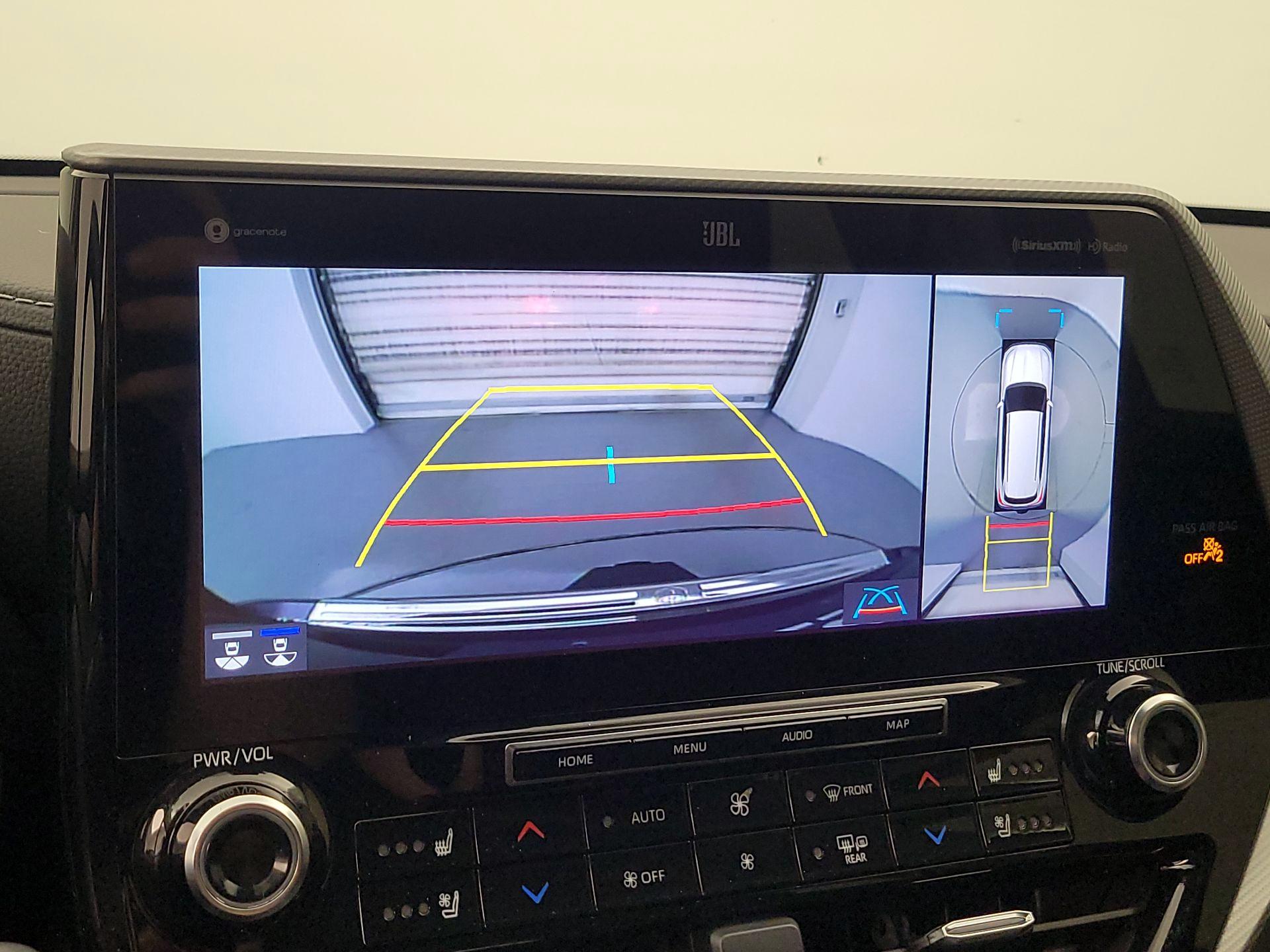 Thumbnail: 2021 Toyota Highlander - 14