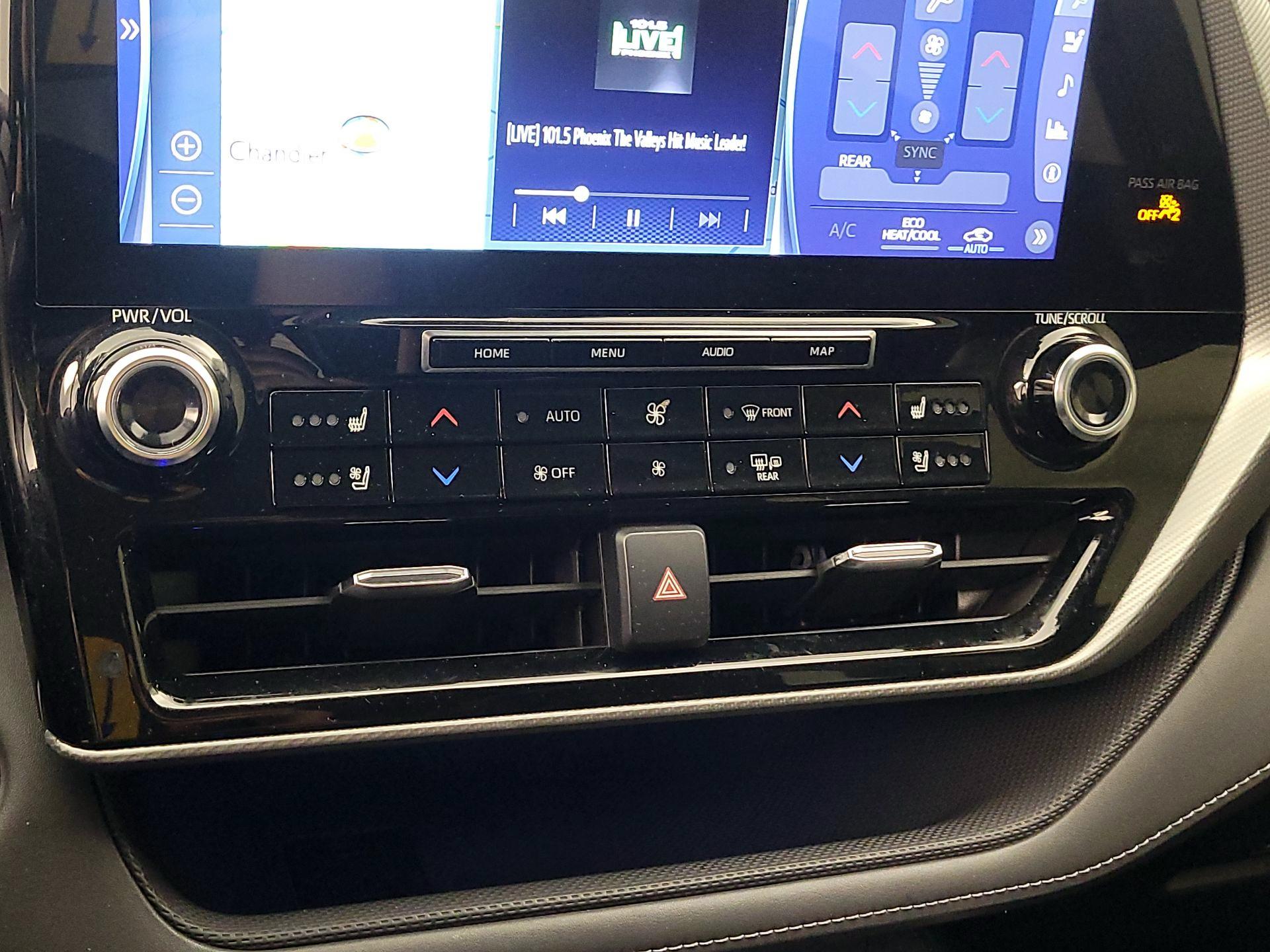 Thumbnail: 2021 Toyota Highlander - 16