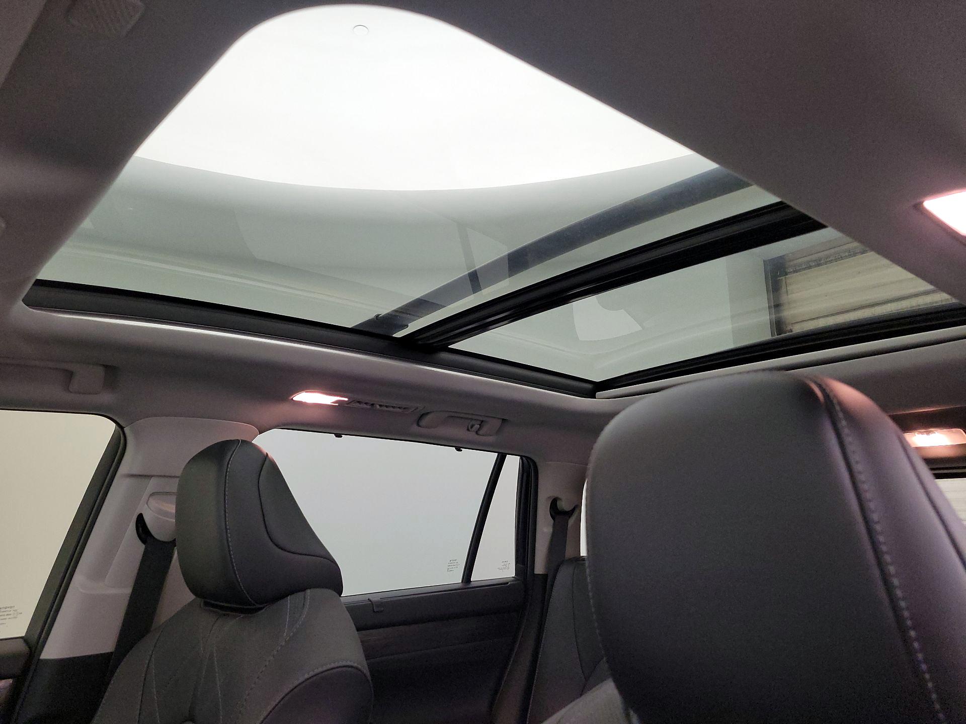 Thumbnail: 2021 Toyota Highlander - 19