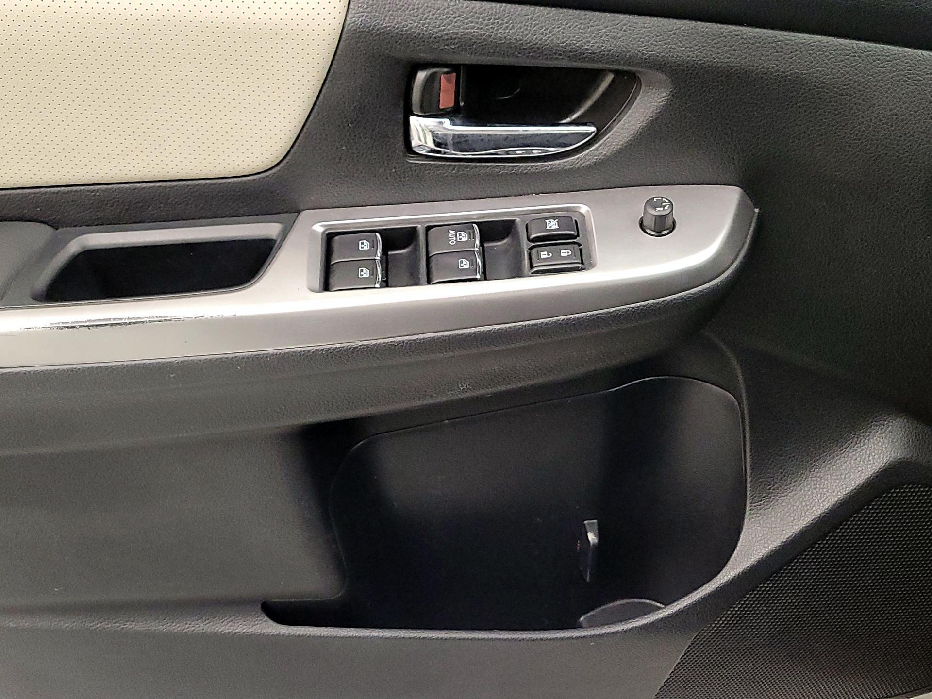 Thumbnail: 2017 Subaru Crosstrek - 12