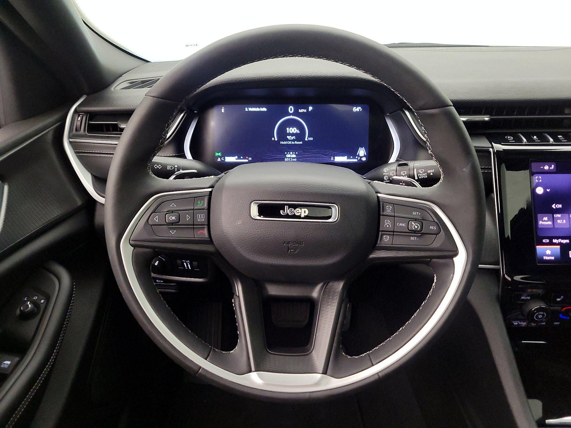 Thumbnail: 2025 Jeep Grand Cherokee - 10