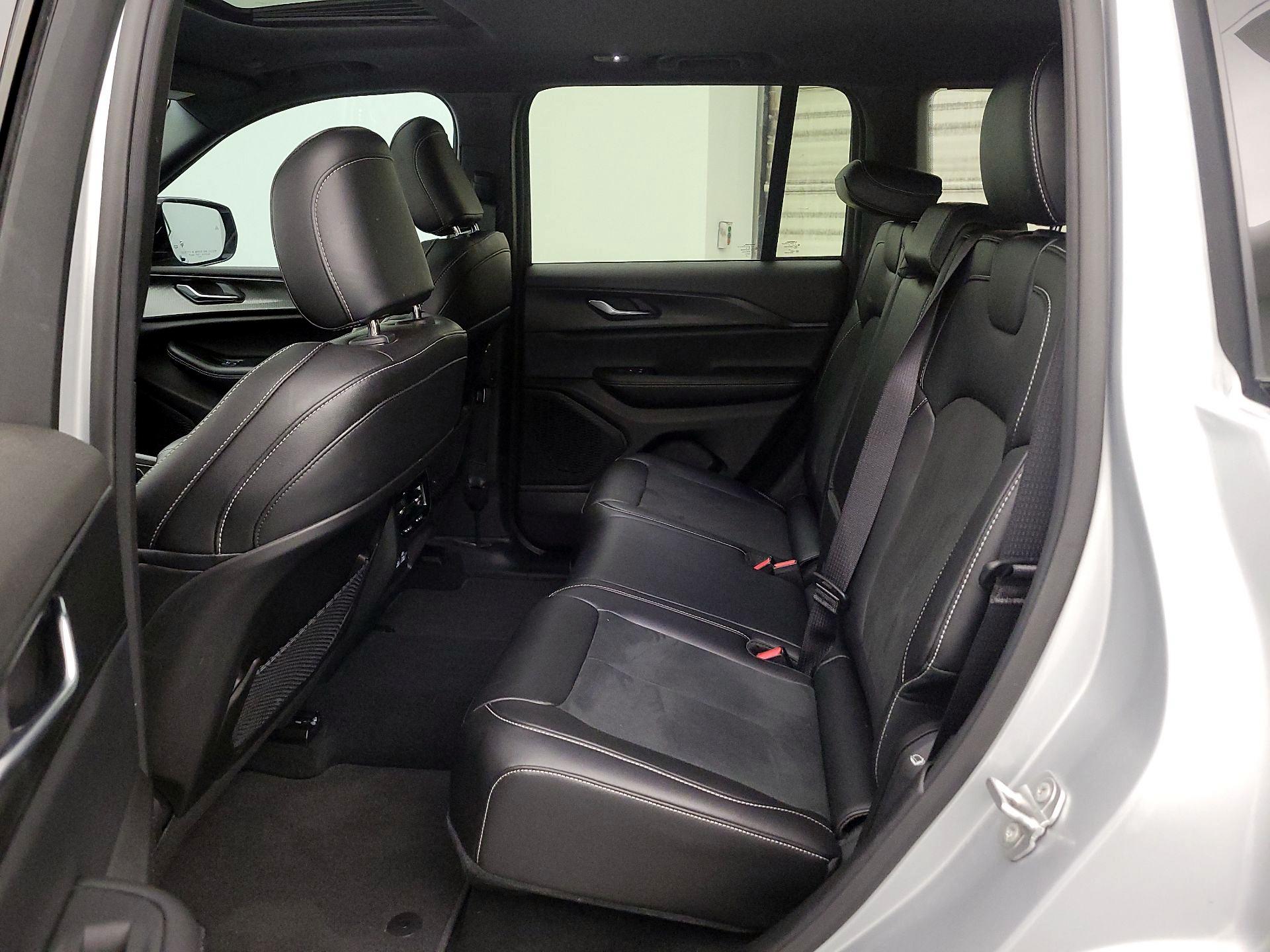 Thumbnail: 2025 Jeep Grand Cherokee - 20