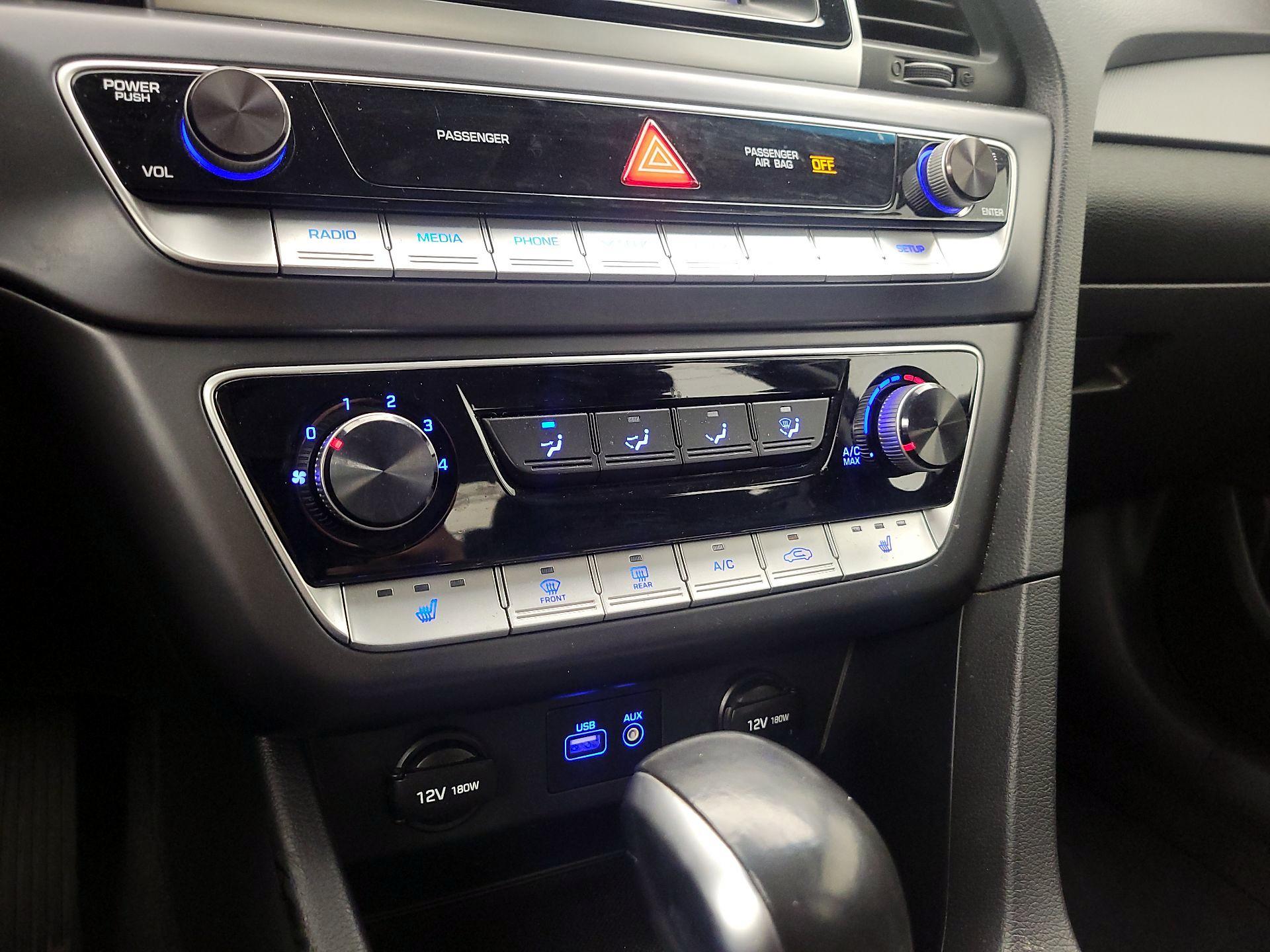 Thumbnail: 2018 Hyundai Sonata - 16