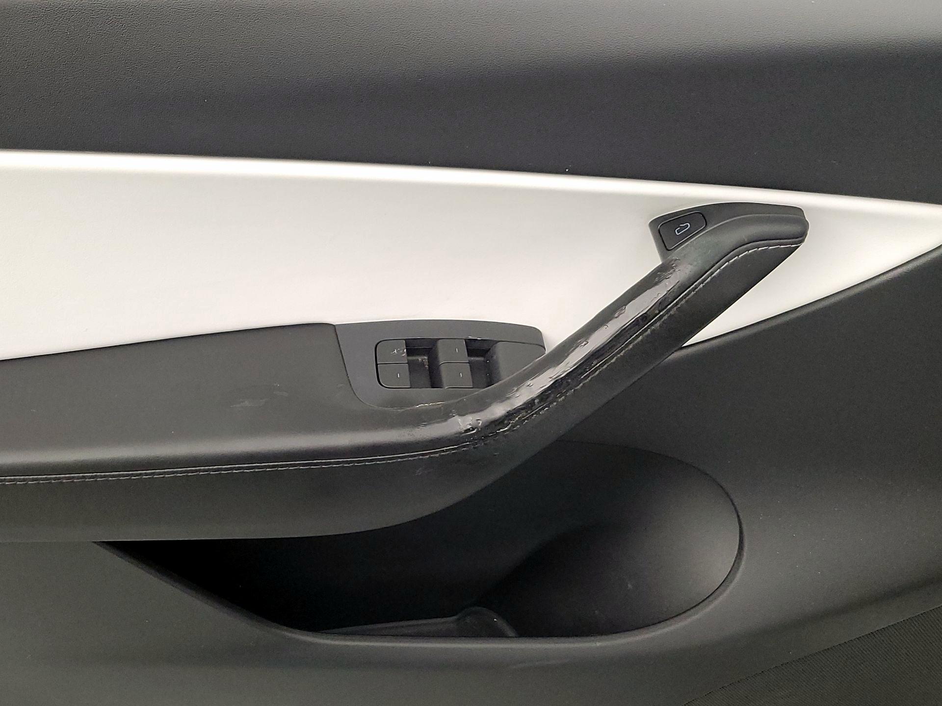 Thumbnail: 2021 Tesla Model Y - 12