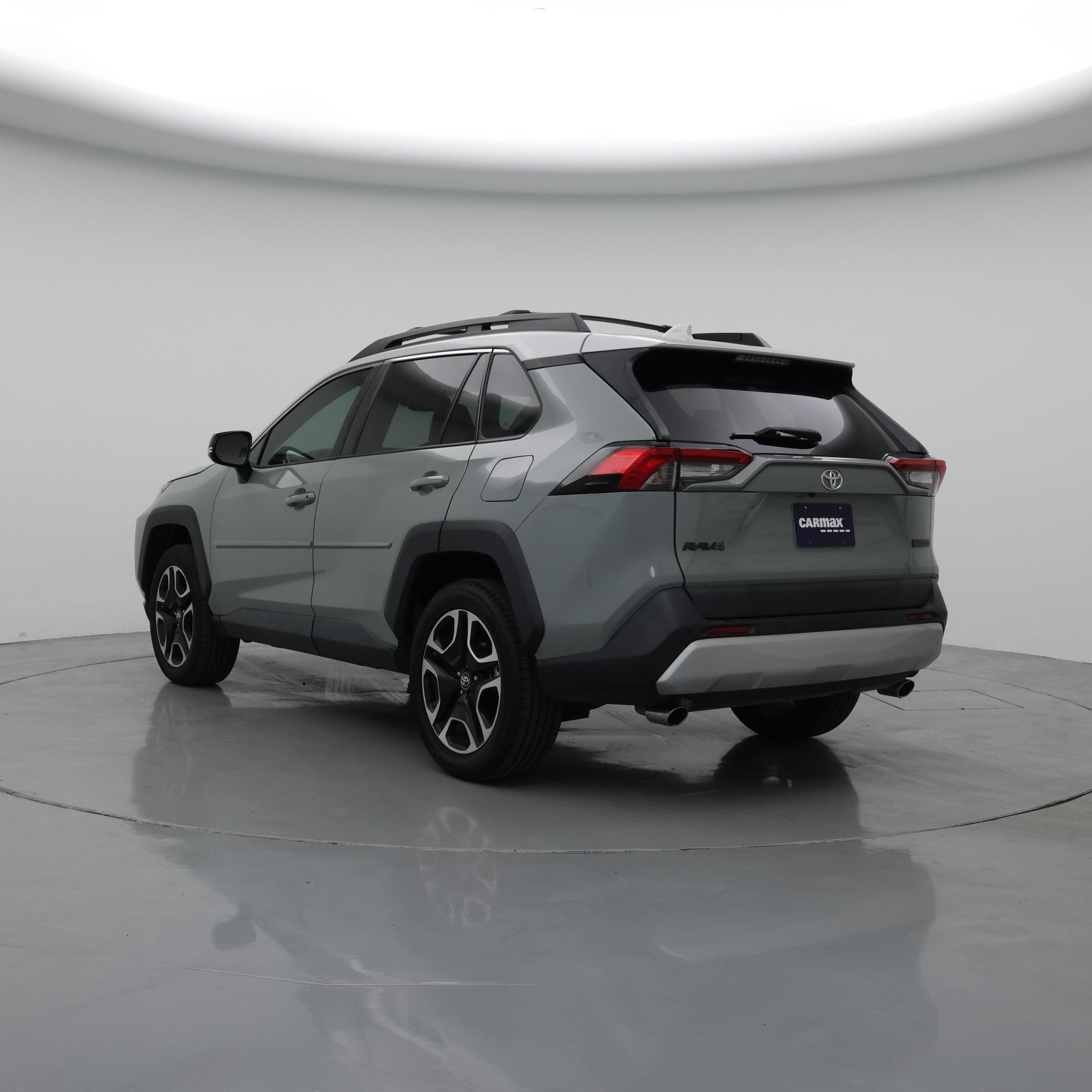Thumbnail: 2019 Toyota RAV4 - 2