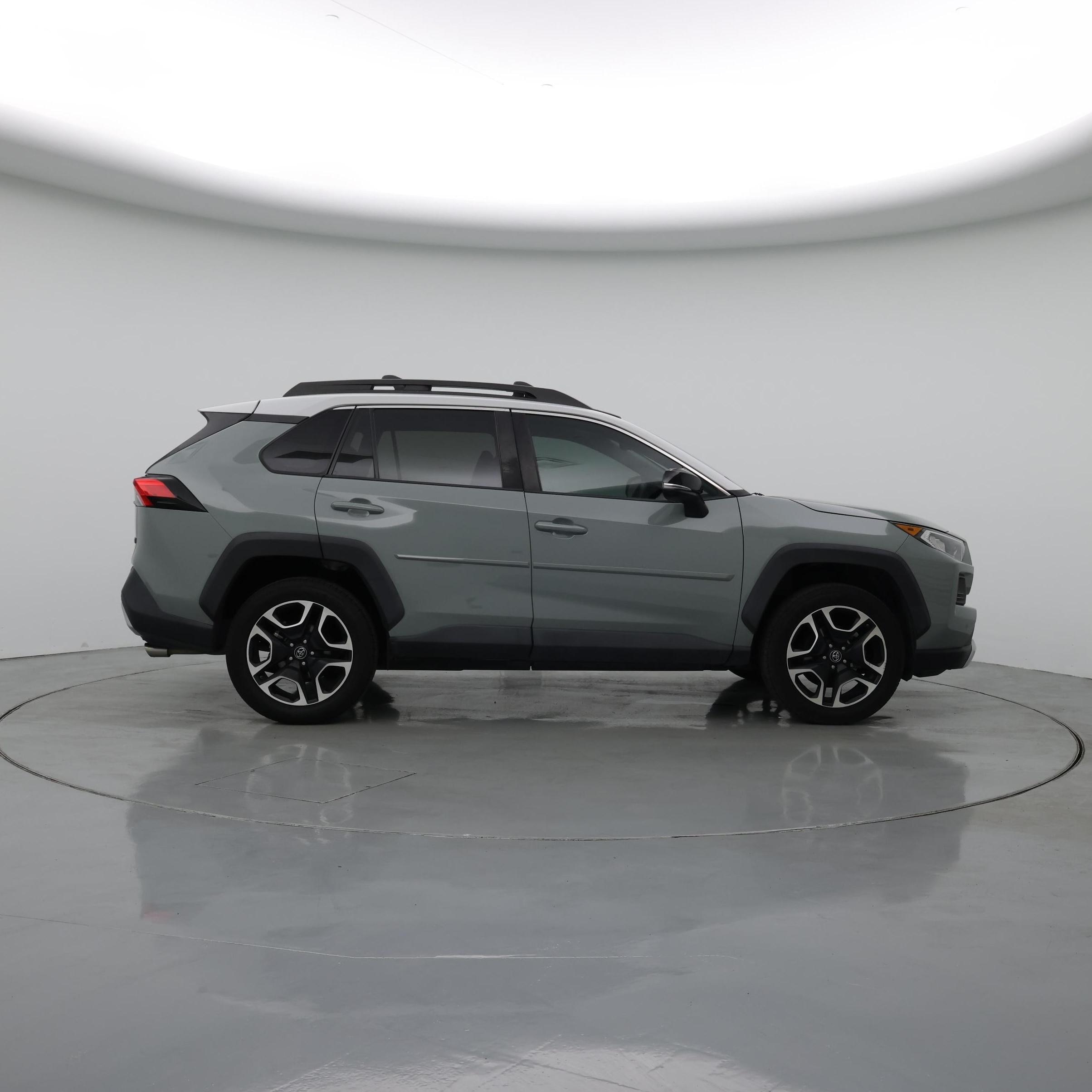 Thumbnail: 2019 Toyota RAV4 - 7