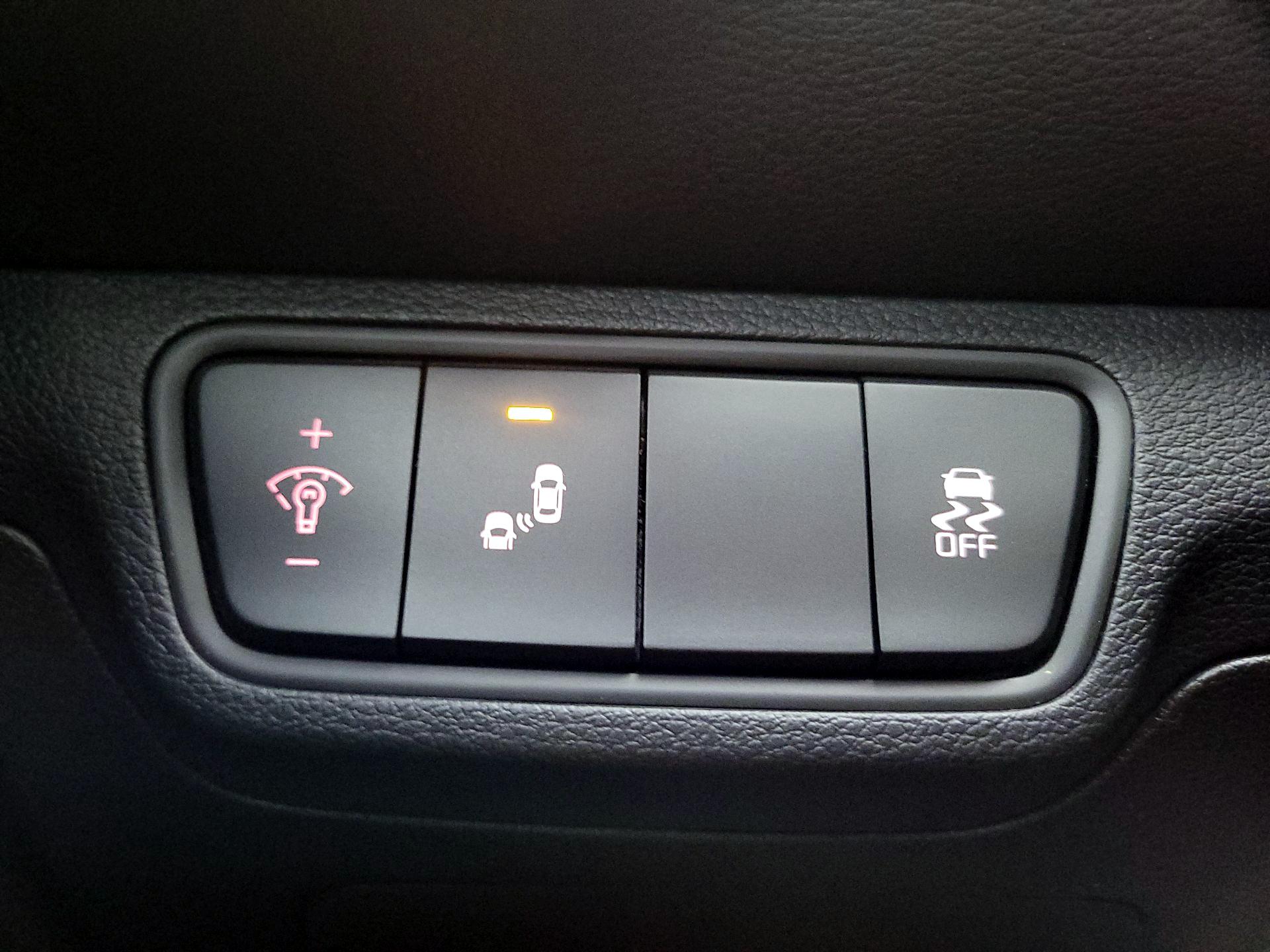 Thumbnail: 2023 Kia Forte - 13