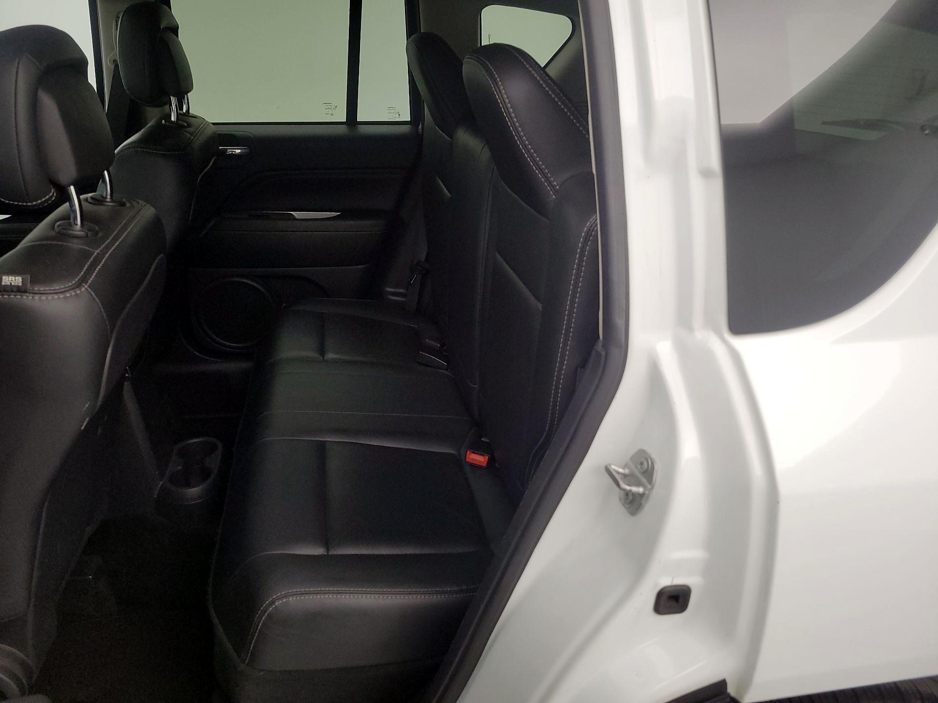 Thumbnail: 2017 Jeep Compass - 18