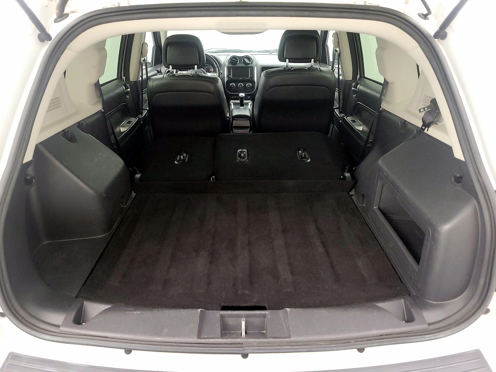 Thumbnail: 2017 Jeep Compass - 20