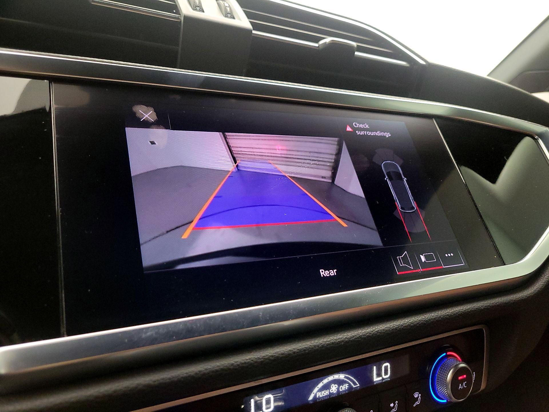 Thumbnail: 2022 Audi Q3 - 14