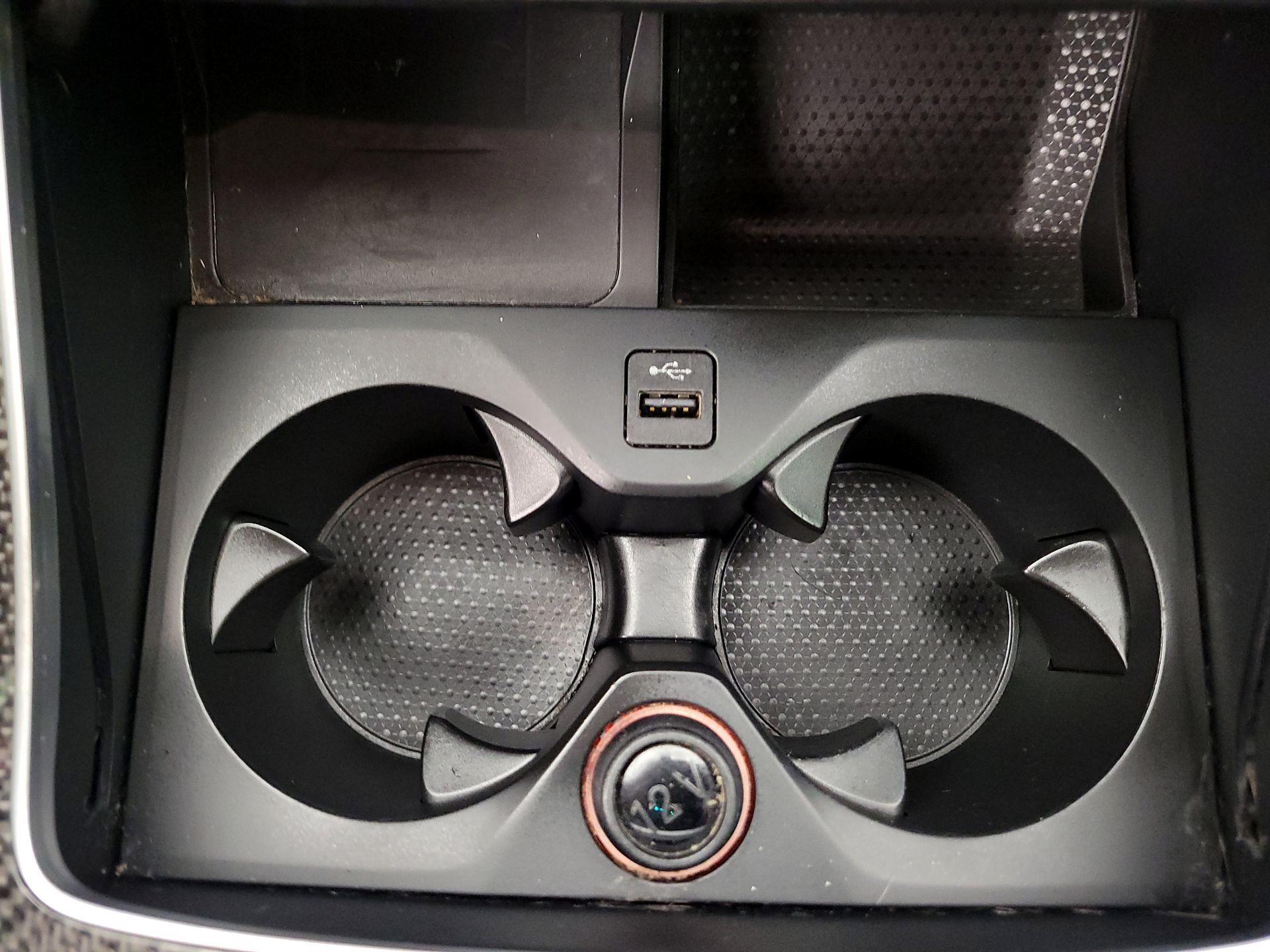 Thumbnail: 2021 BMW X6 - 19