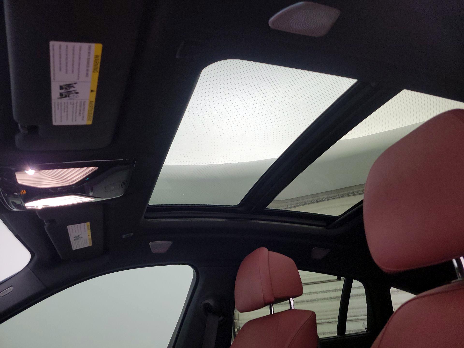 Thumbnail: 2021 BMW X6 - 20