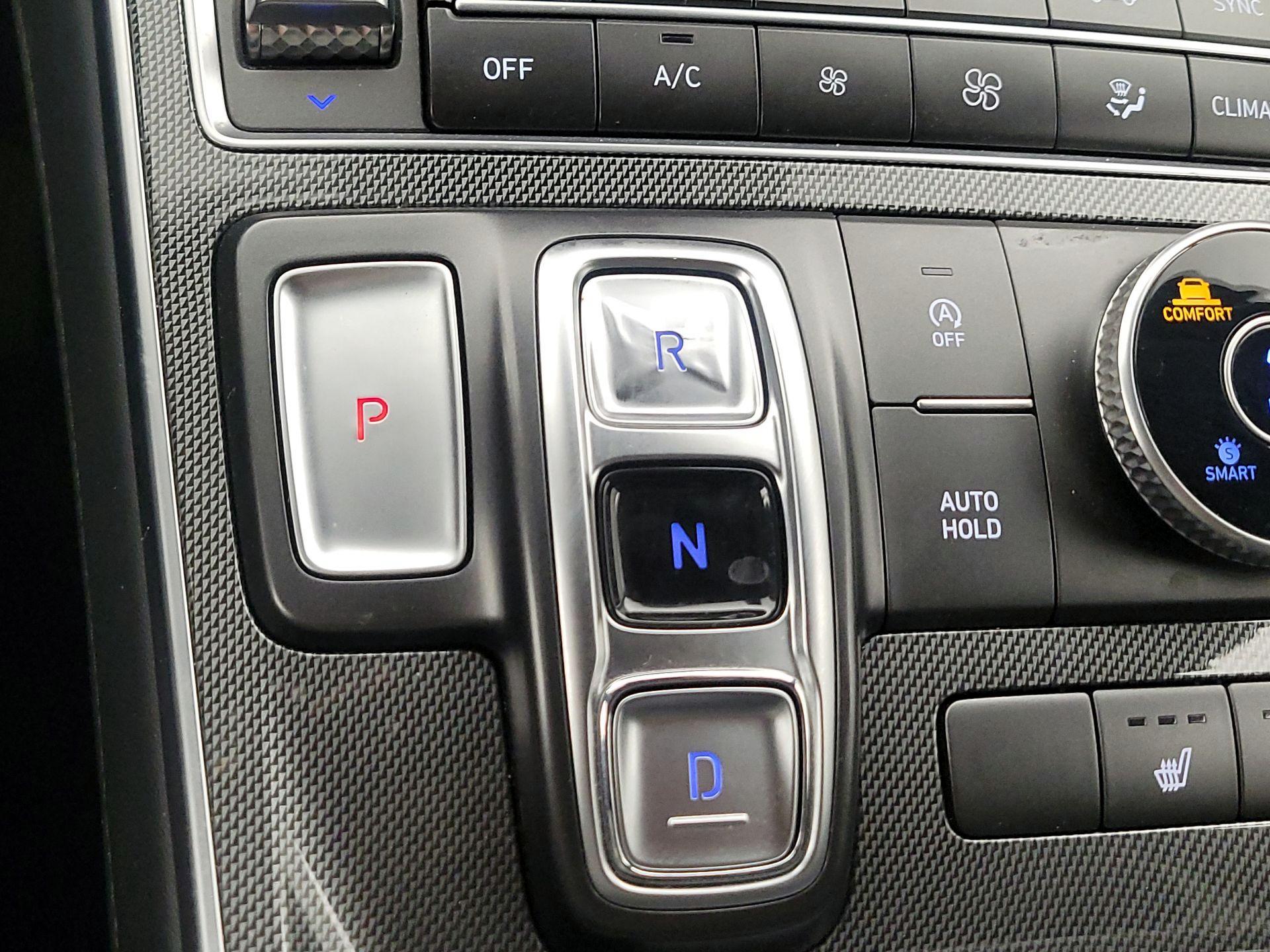 Thumbnail: 2023 Hyundai Santa Fe - 17