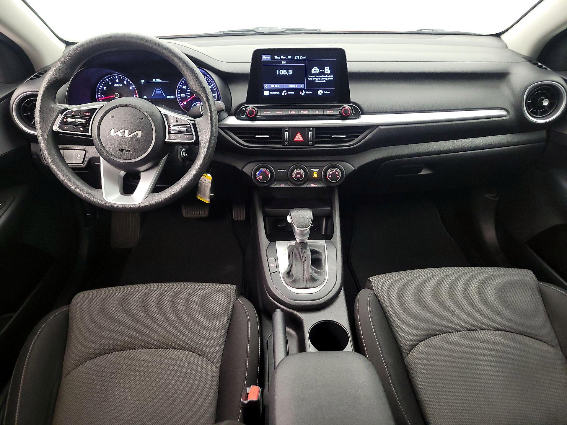 Thumbnail: 2023 Kia Forte - 9