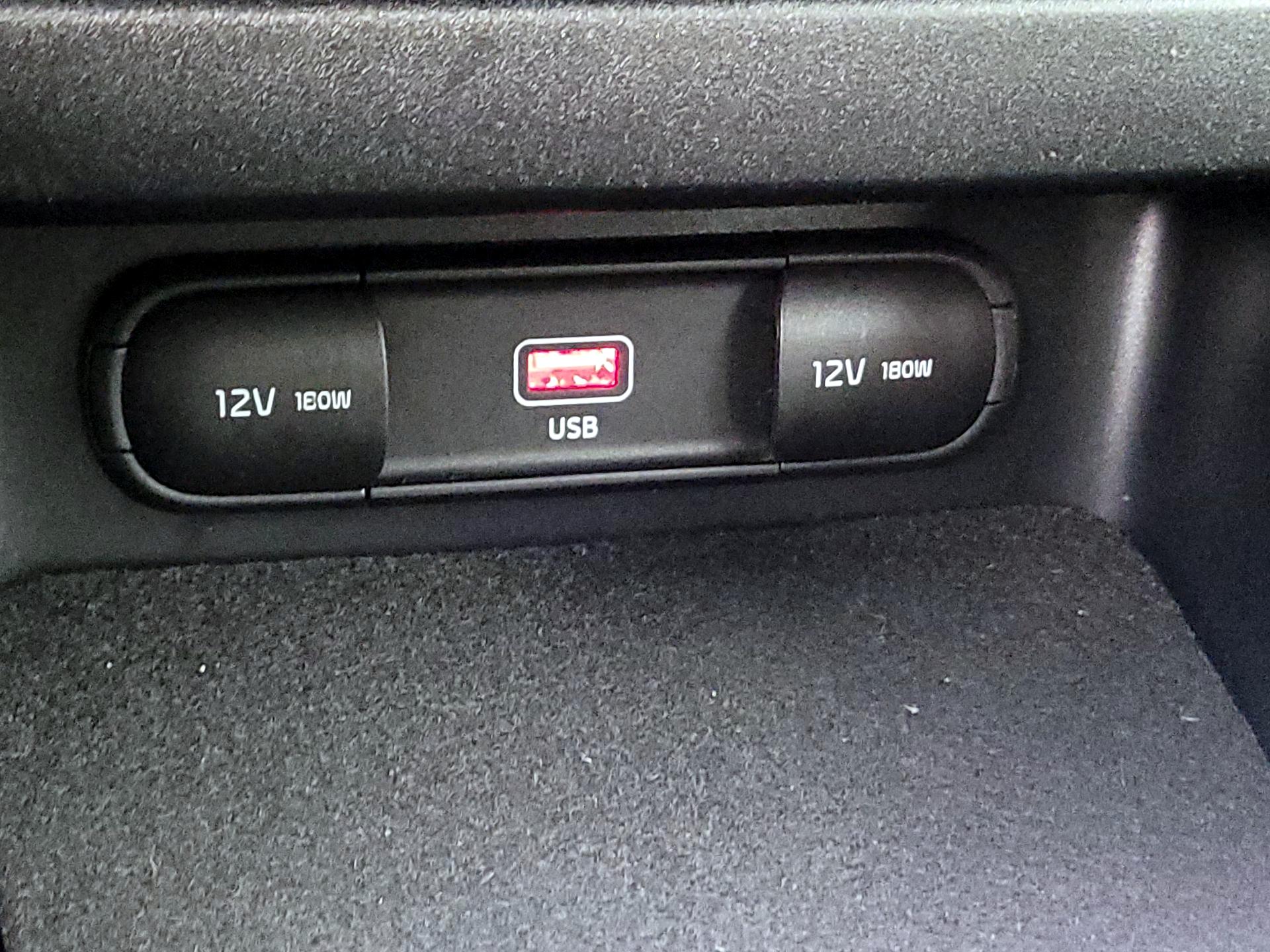 Thumbnail: 2023 Kia Forte - 18