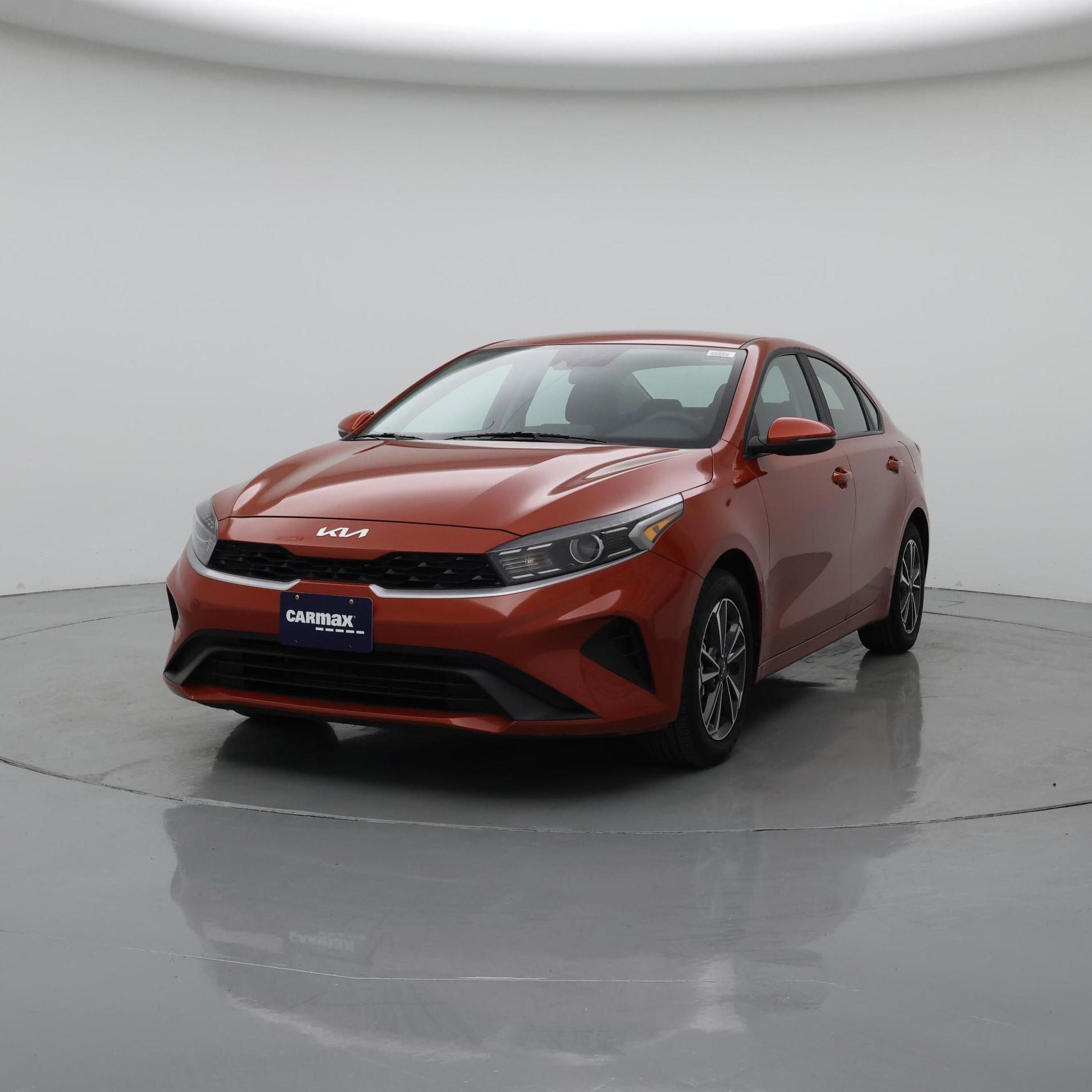 Thumbnail: 2023 Kia Forte - 4