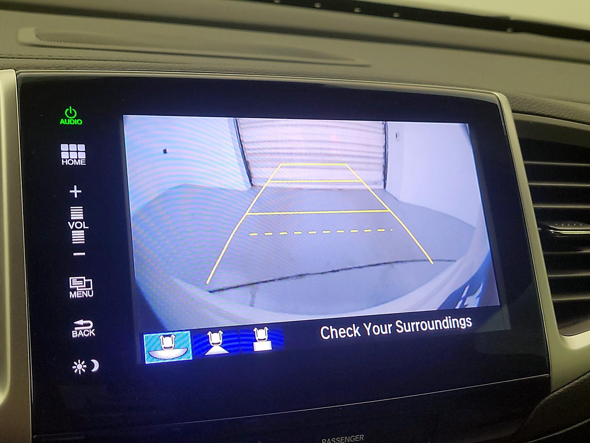 Thumbnail: 2016 Honda Pilot - 14