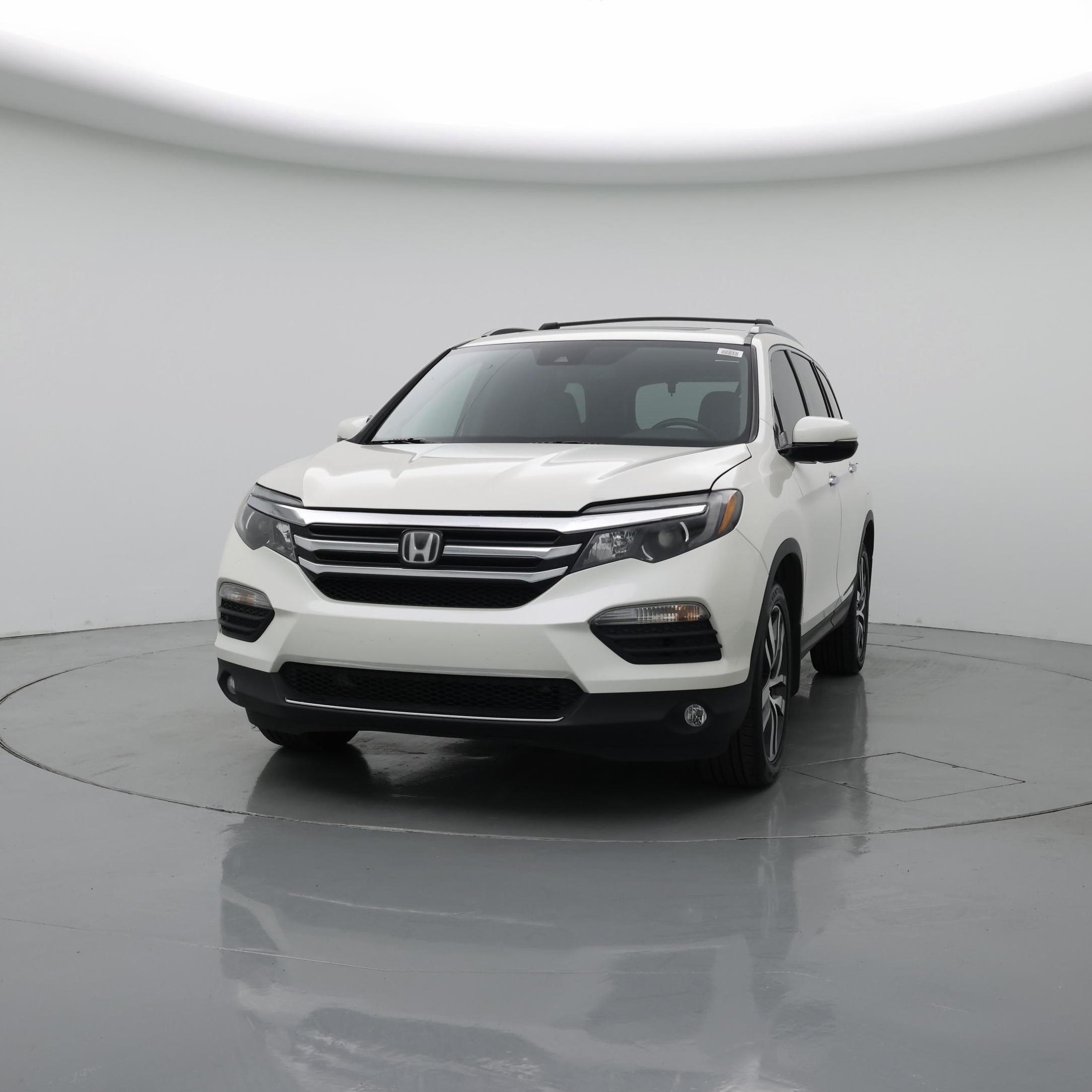 Thumbnail: 2016 Honda Pilot - 4