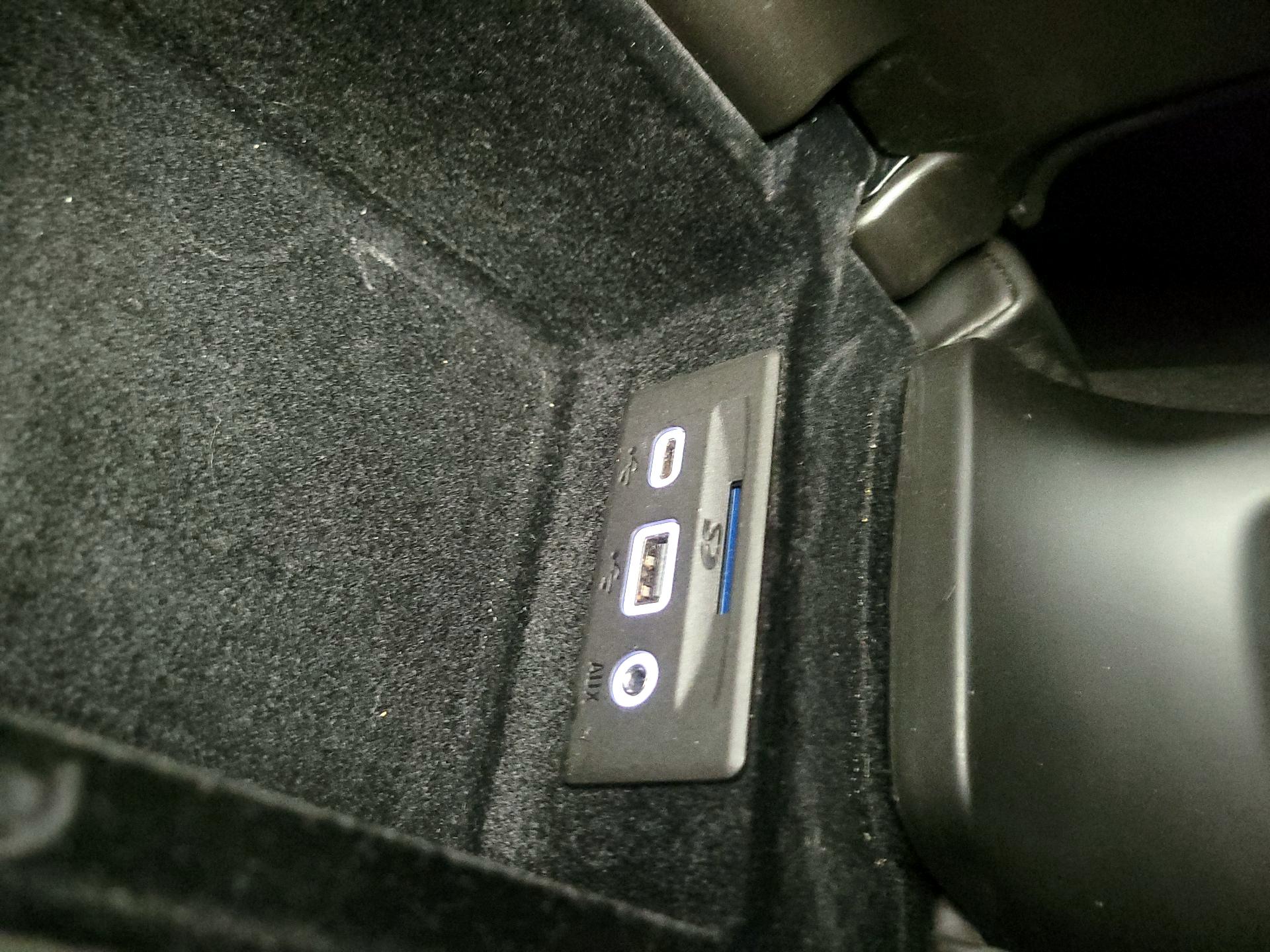 Thumbnail: 2021 Chevrolet Corvette - 18