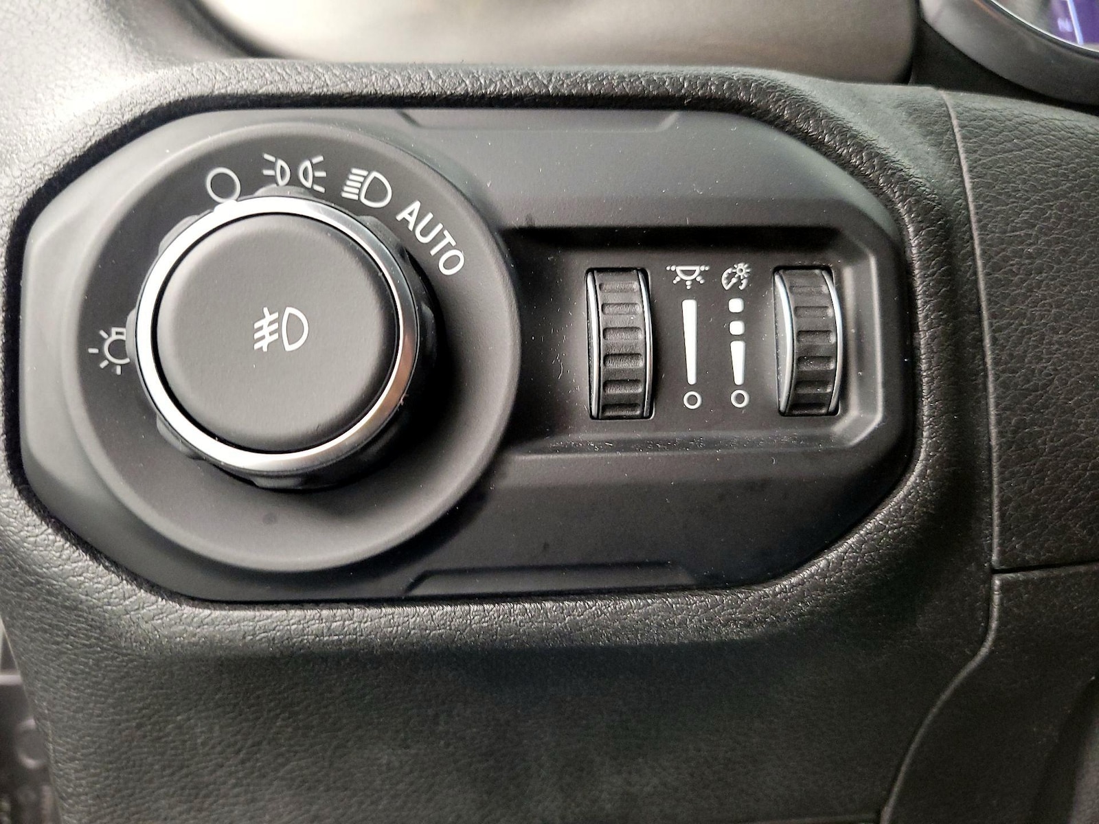2018 Jeep All-New Wrangler Unlimited Sahara - Photo 14