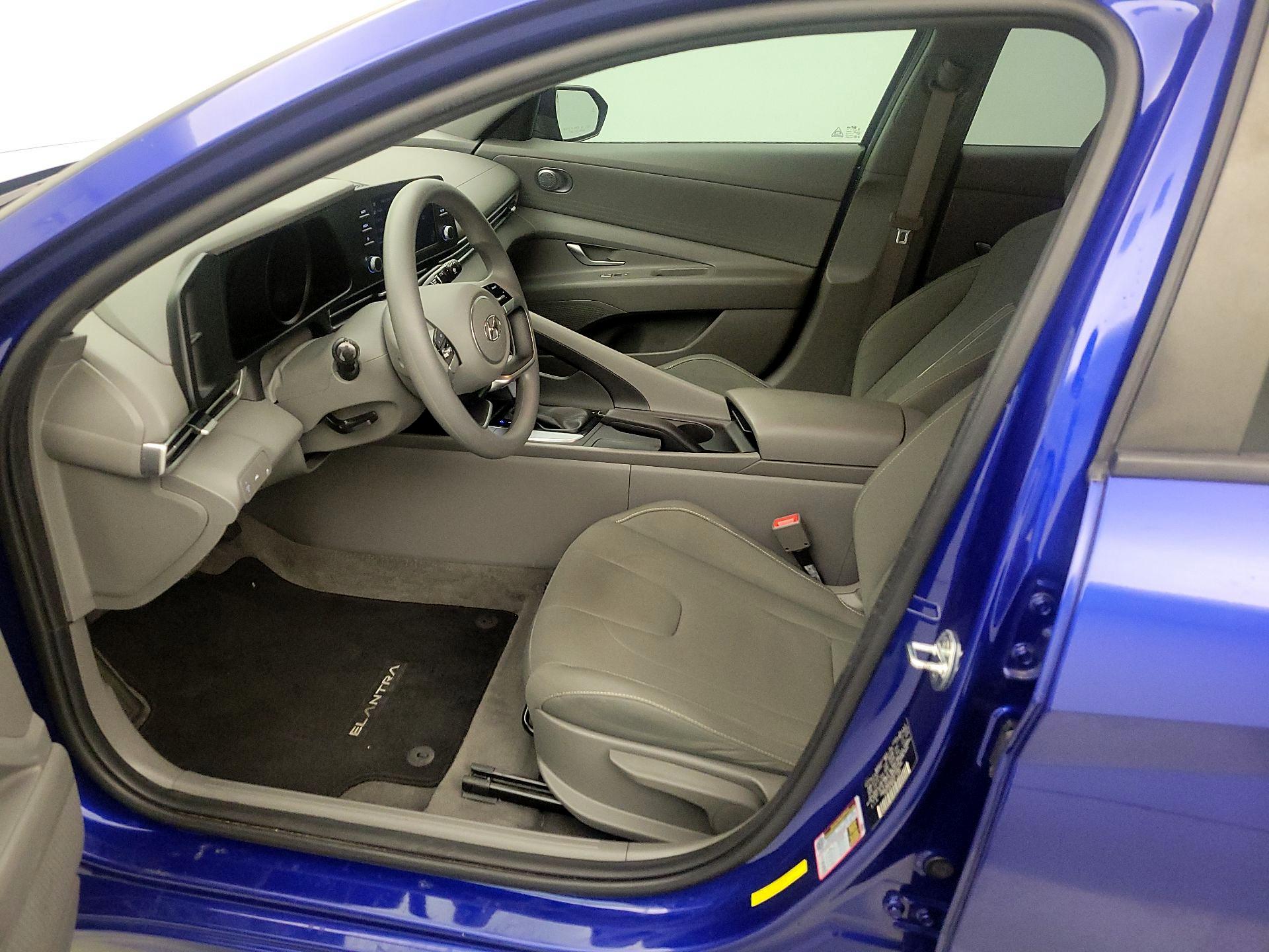 Thumbnail: 2023 Hyundai Elantra - 11