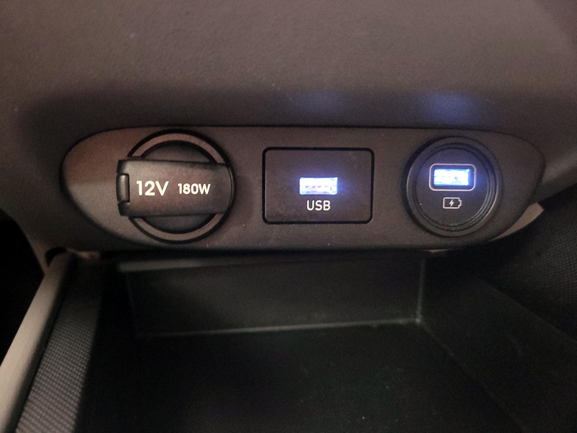 Thumbnail: 2023 Hyundai Elantra - 18