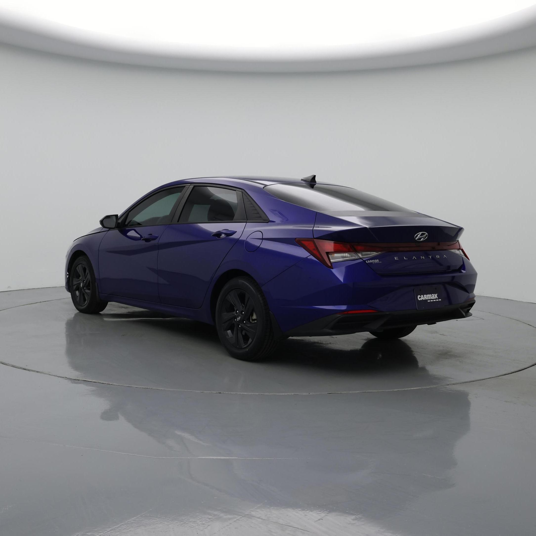 Thumbnail: 2023 Hyundai Elantra - 2