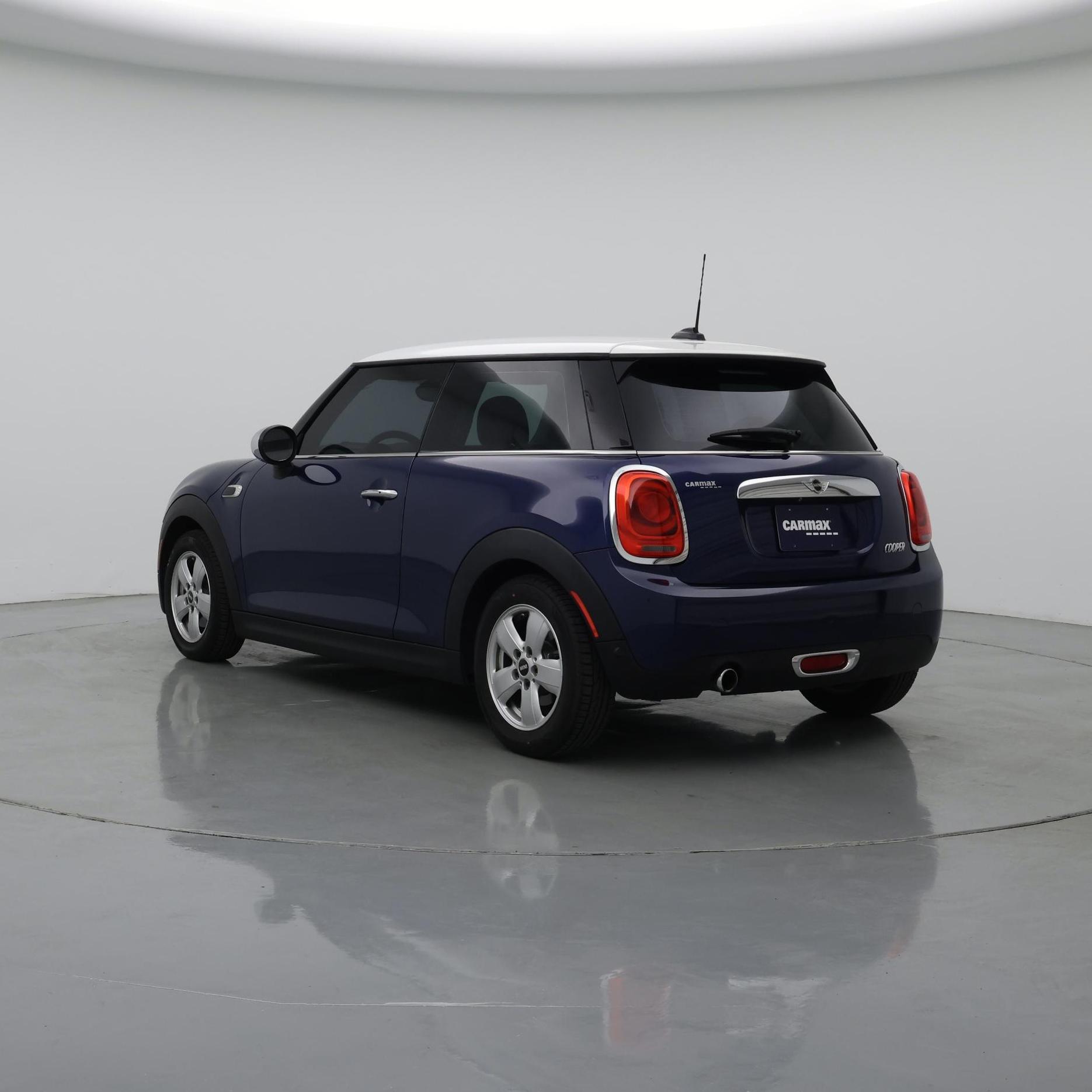 Thumbnail: 2015 MINI Cooper Hardtop - 2