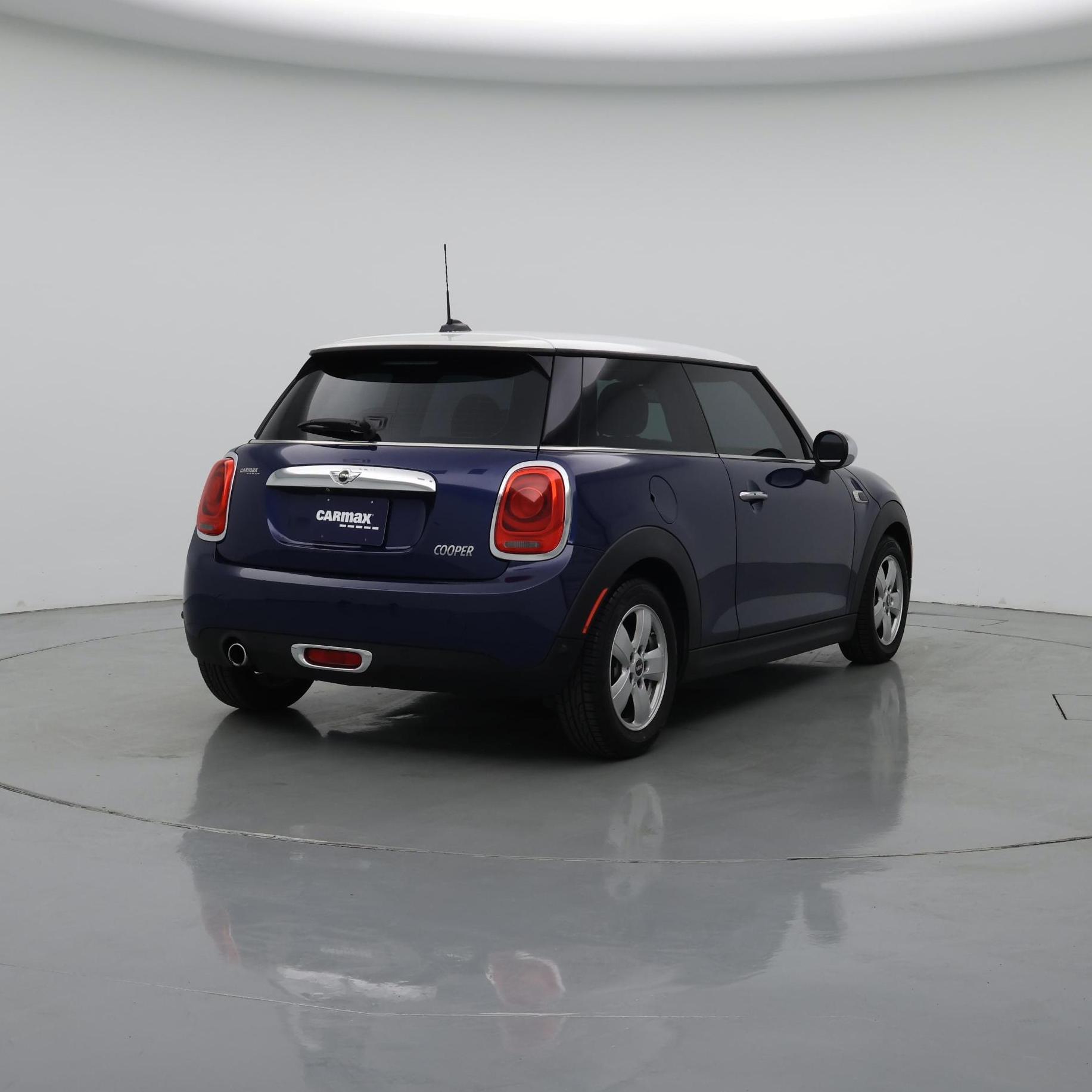Thumbnail: 2015 MINI Cooper Hardtop - 8