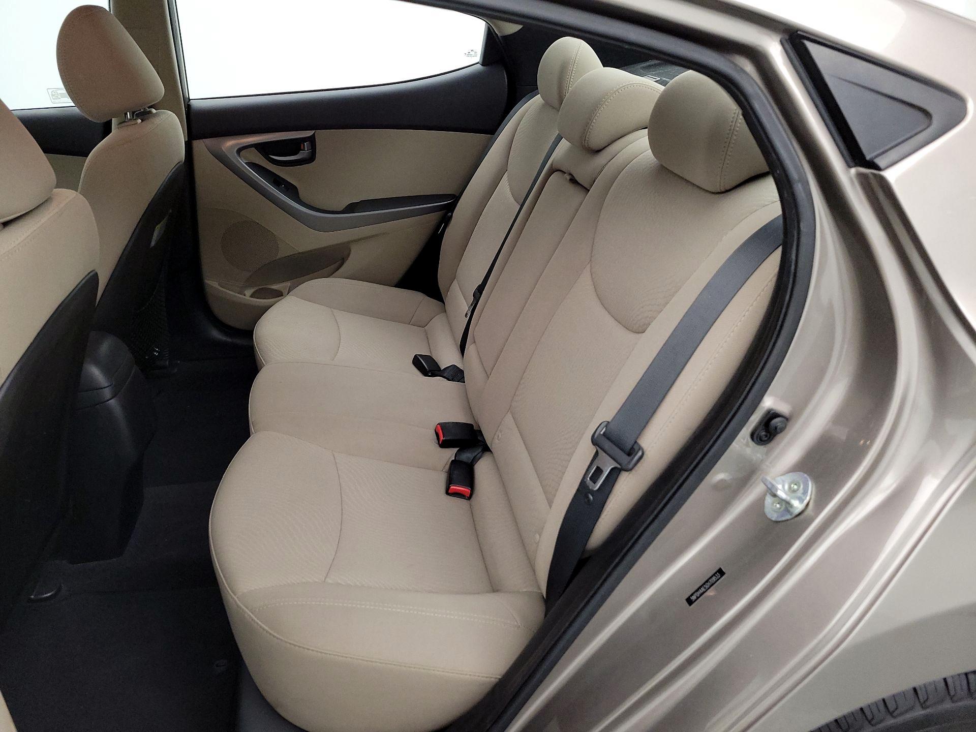 Thumbnail: 2016 Hyundai Elantra - 18