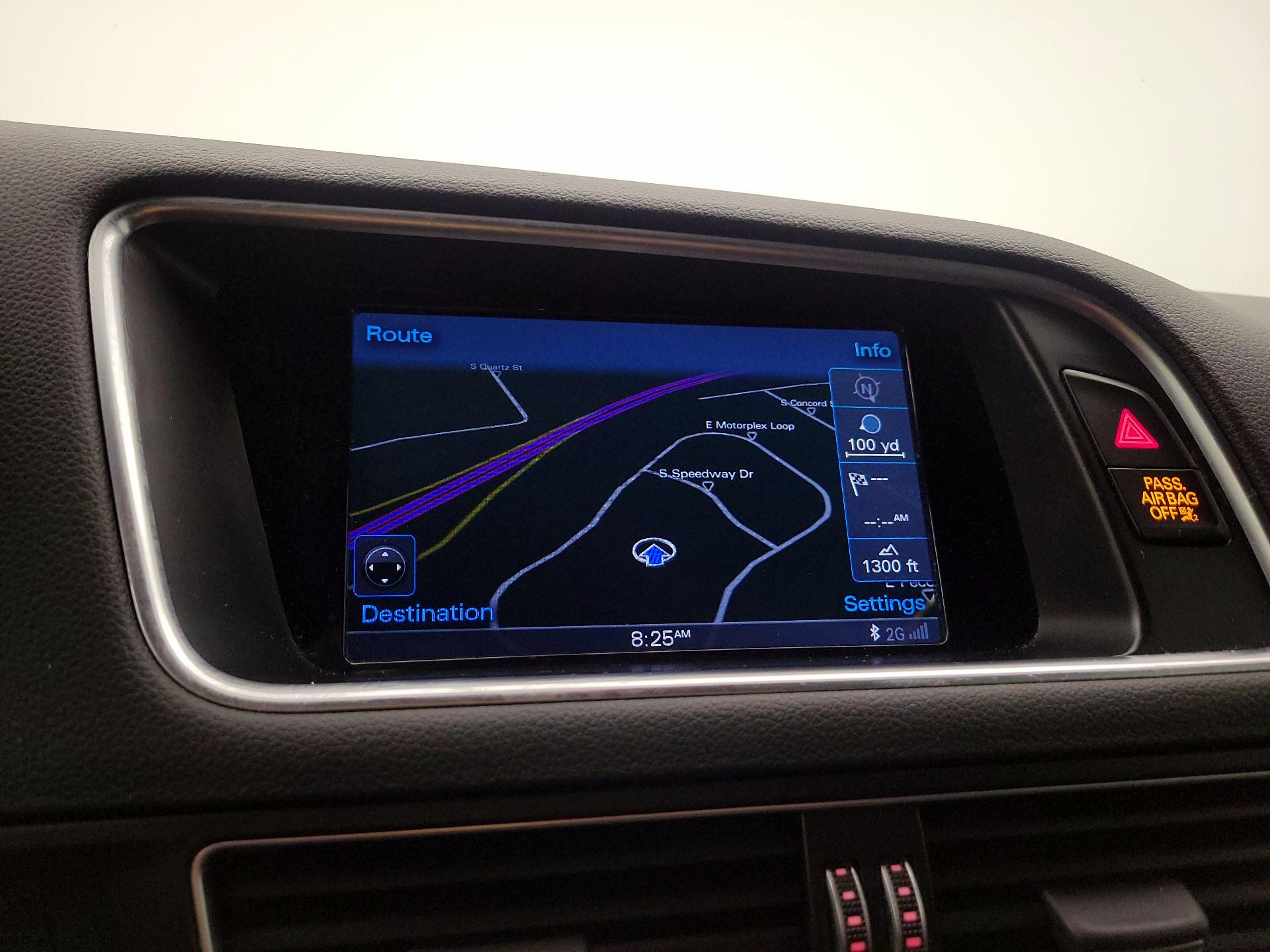 Thumbnail: 2015 Audi SQ5 - 14