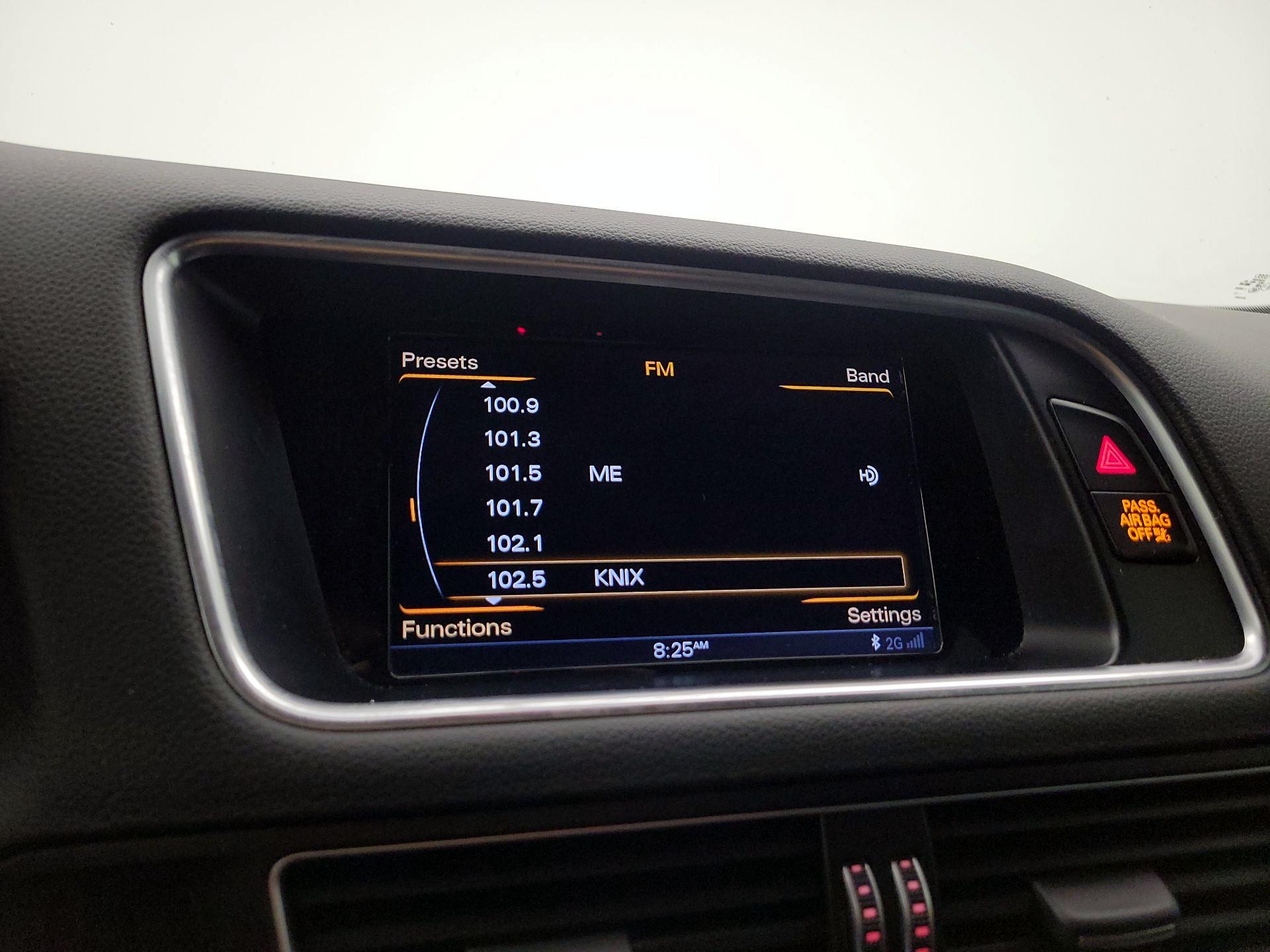 Thumbnail: 2015 Audi SQ5 - 16