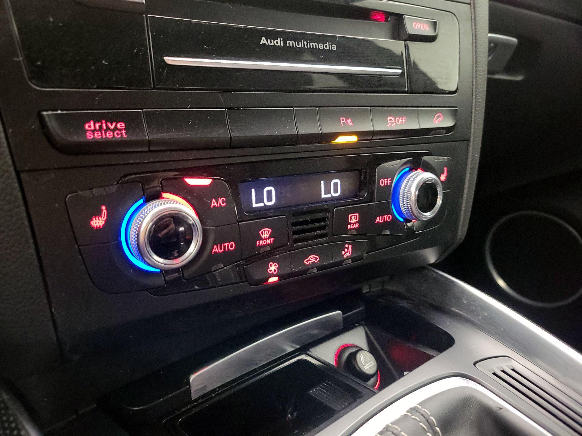 Thumbnail: 2015 Audi SQ5 - 17