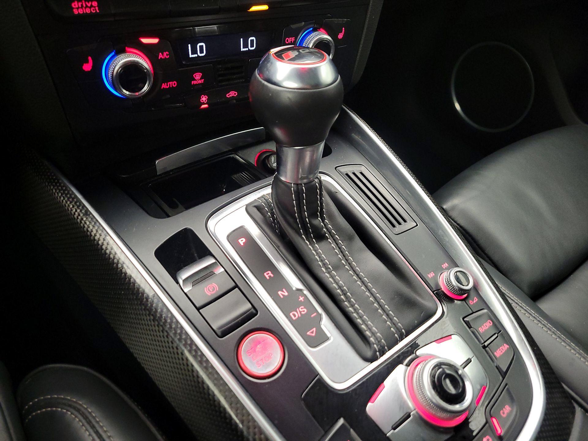 Thumbnail: 2015 Audi SQ5 - 18