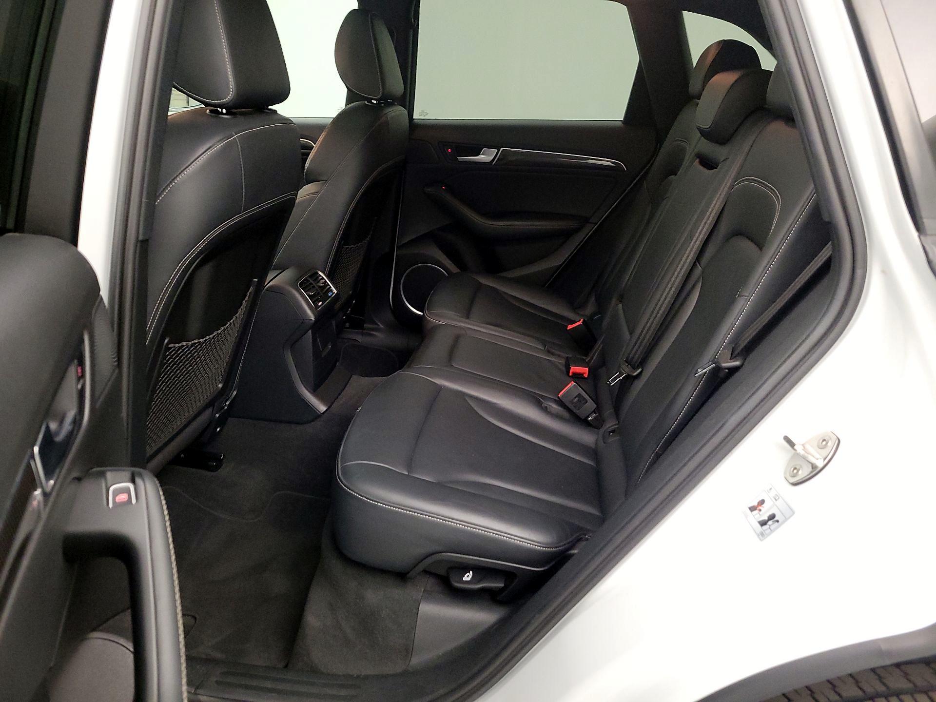 Thumbnail: 2015 Audi SQ5 - 20