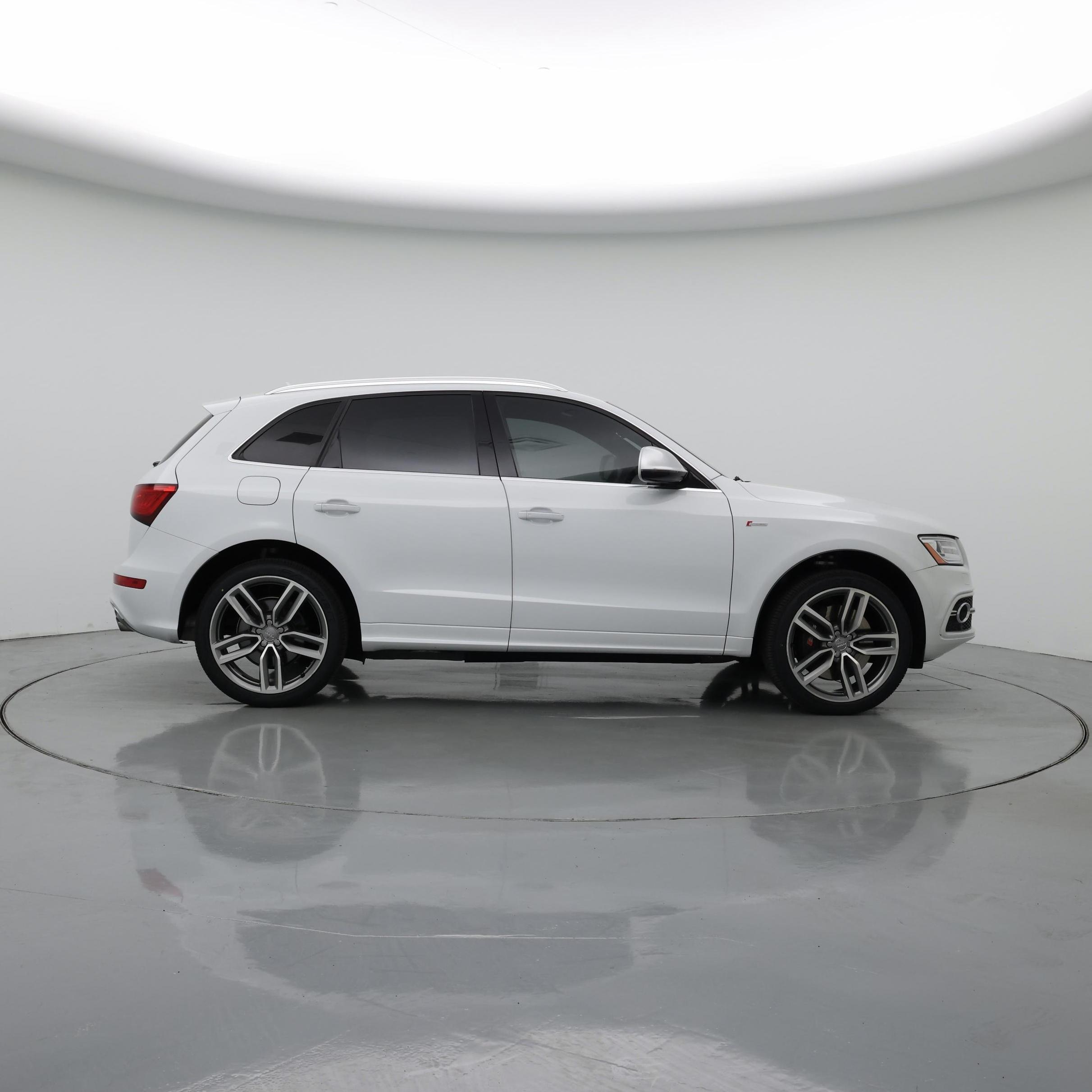 Thumbnail: 2015 Audi SQ5 - 7